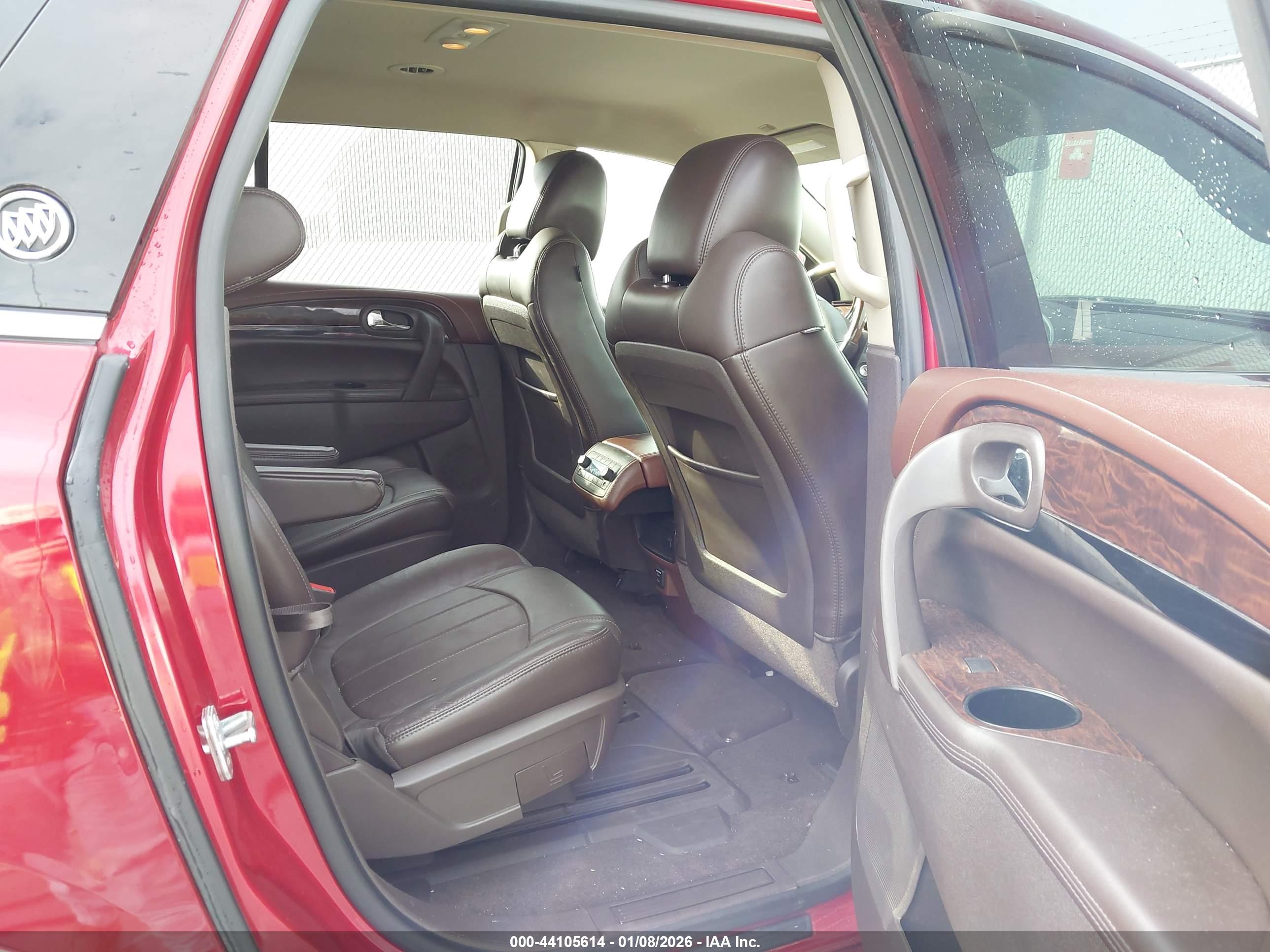 BUICK ENCLAVE image 8