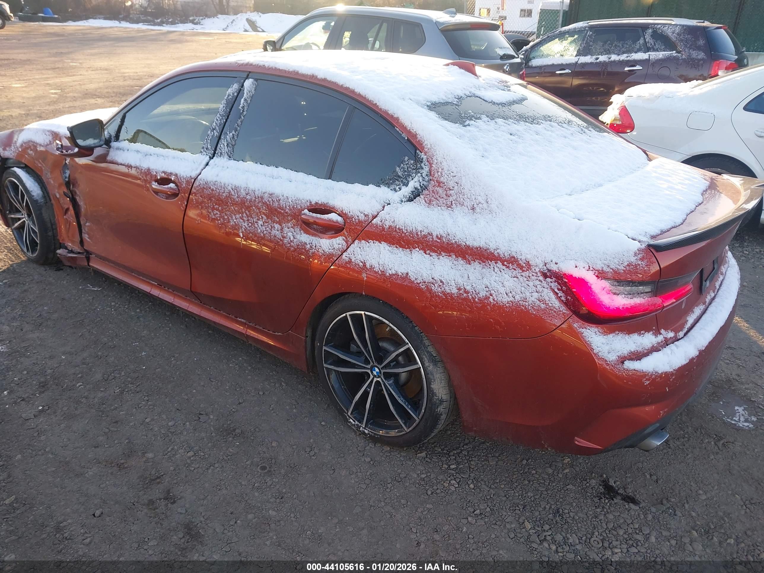 BMW 330I image 3