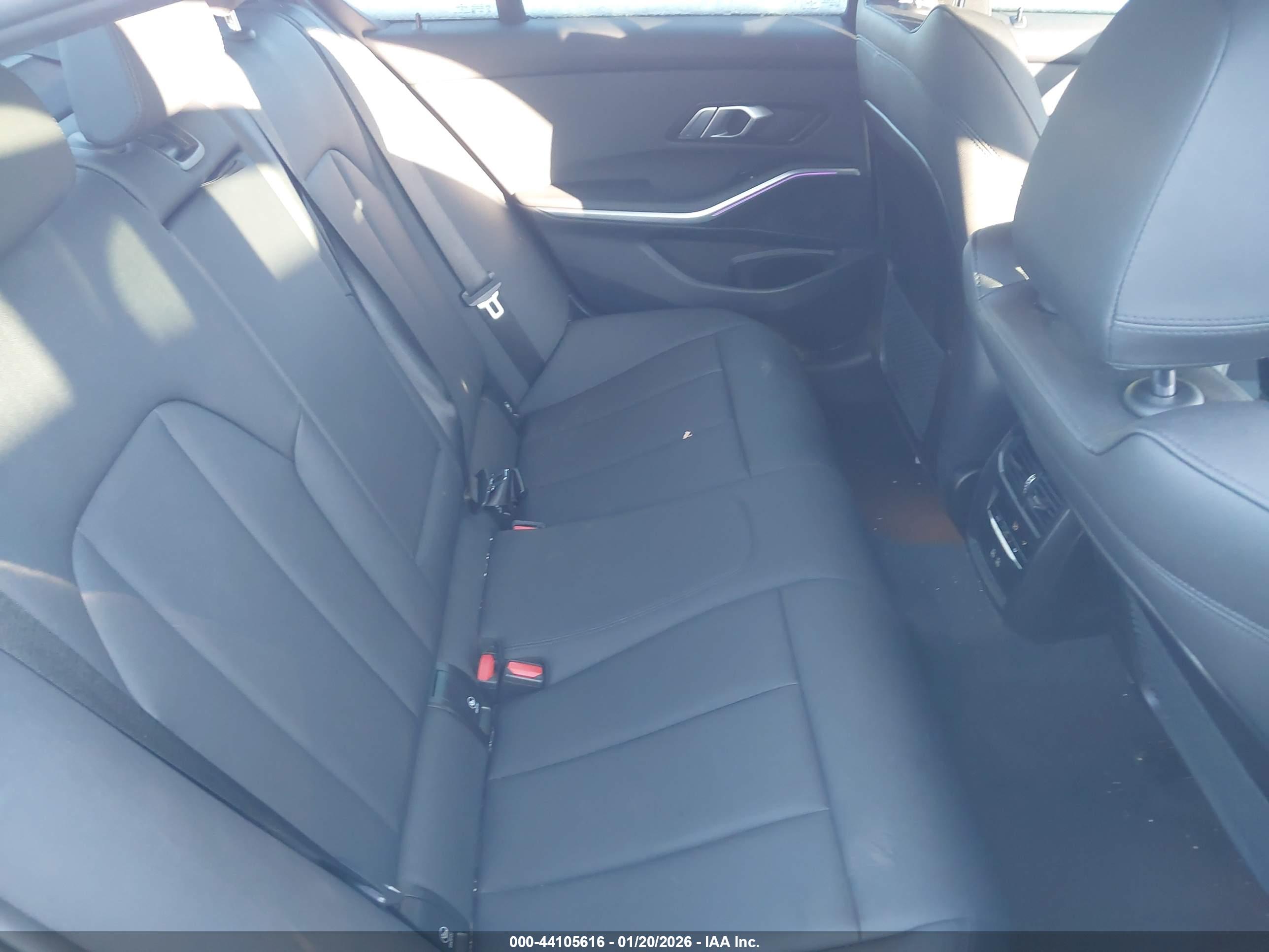 BMW 330I image 8