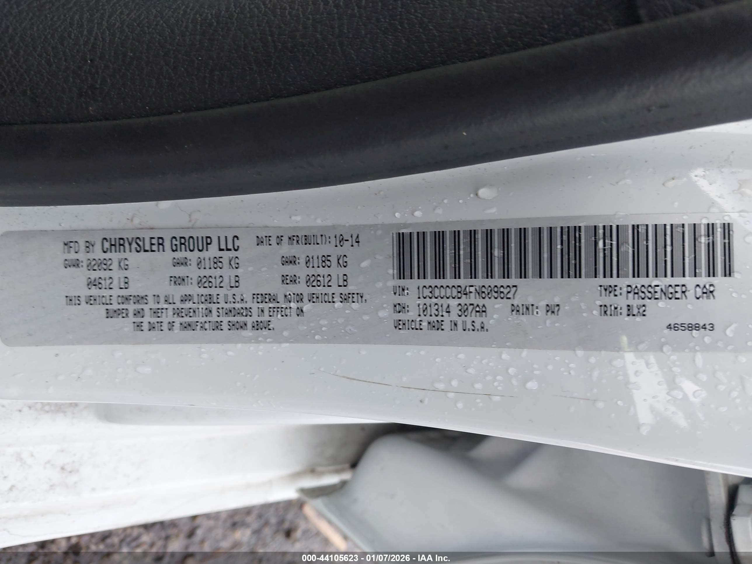 CHRYSLER 200 image 9