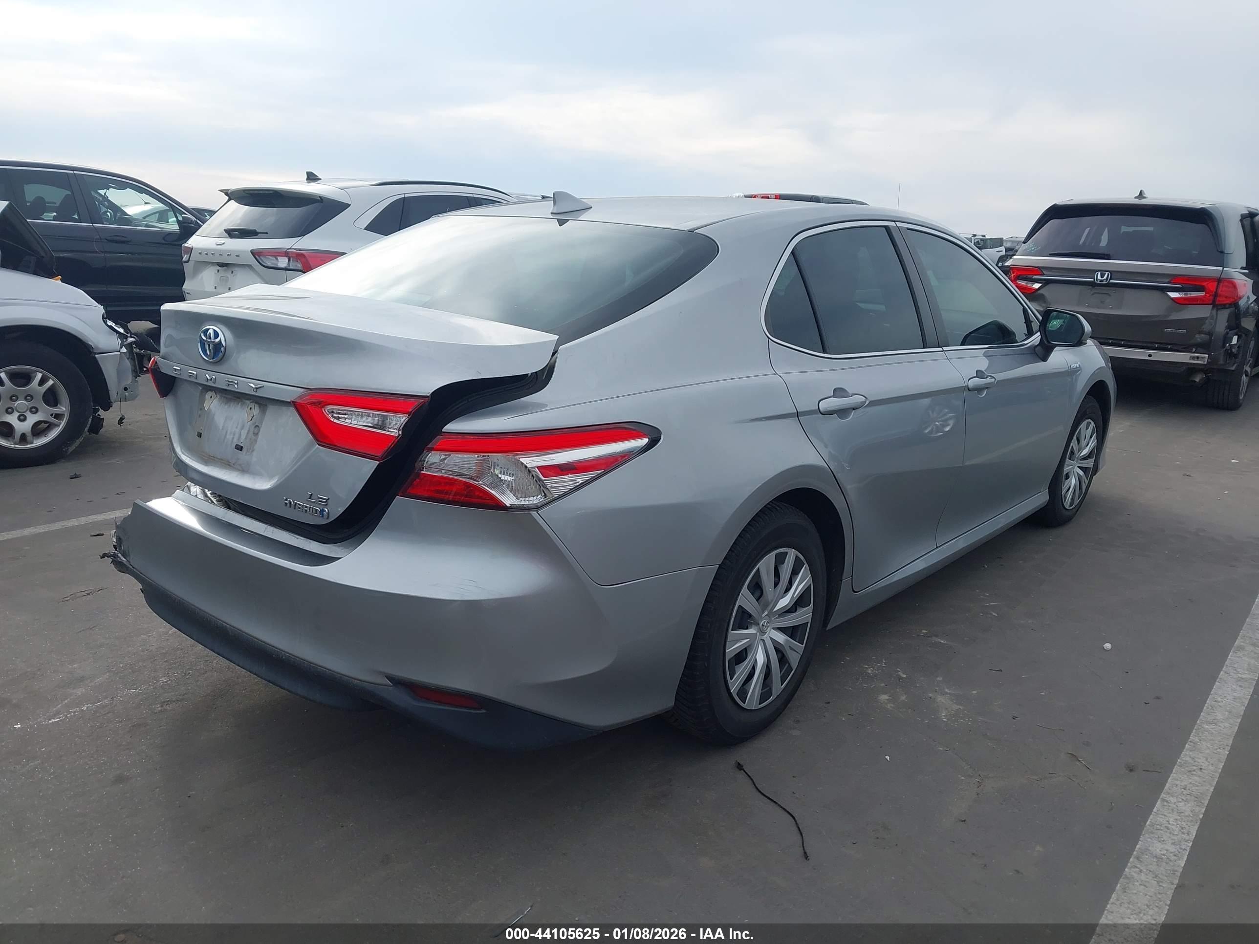 TOYOTA CAMRY image 4