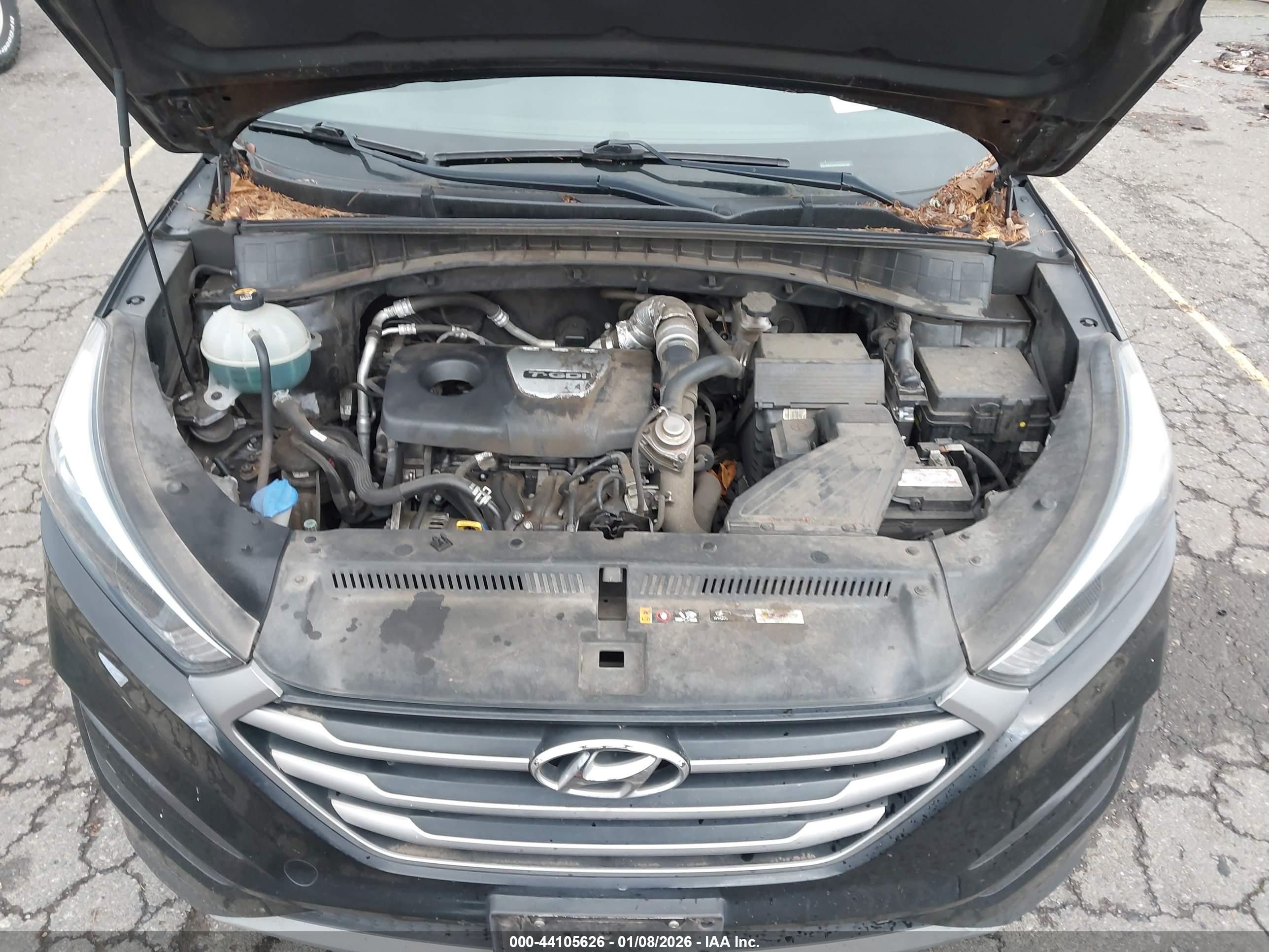 HYUNDAI TUCSON image 10