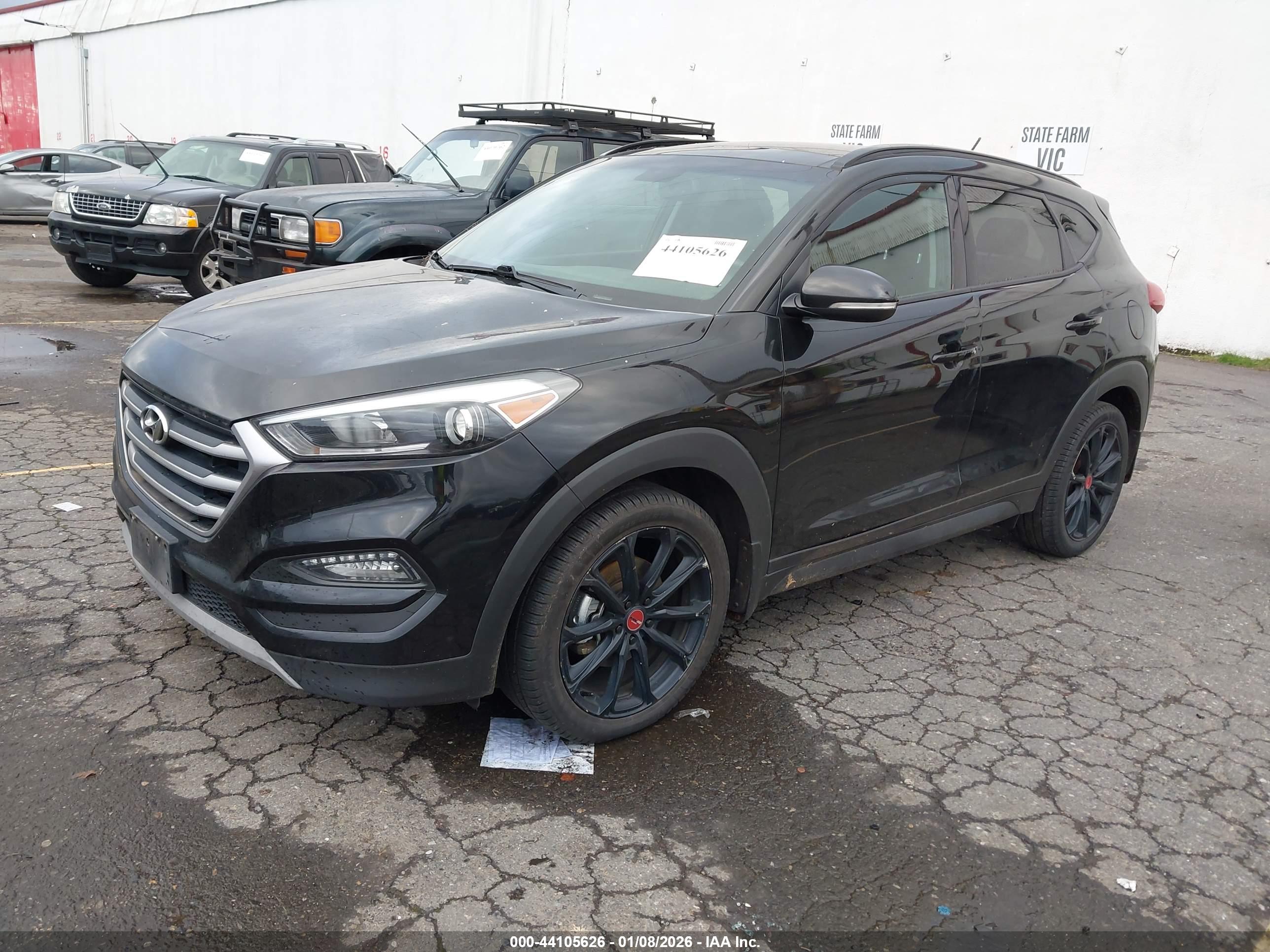HYUNDAI TUCSON image 2