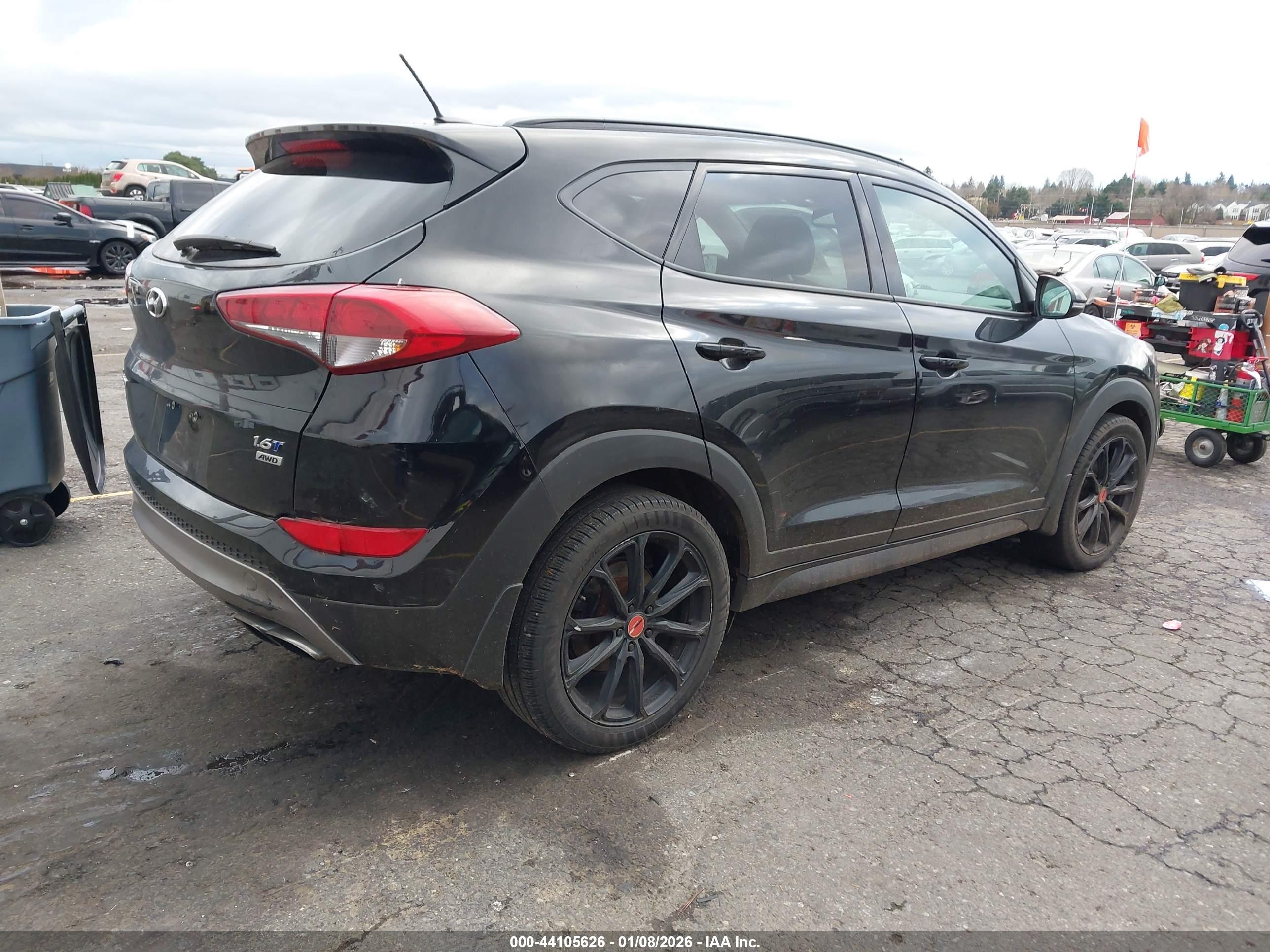 HYUNDAI TUCSON image 4