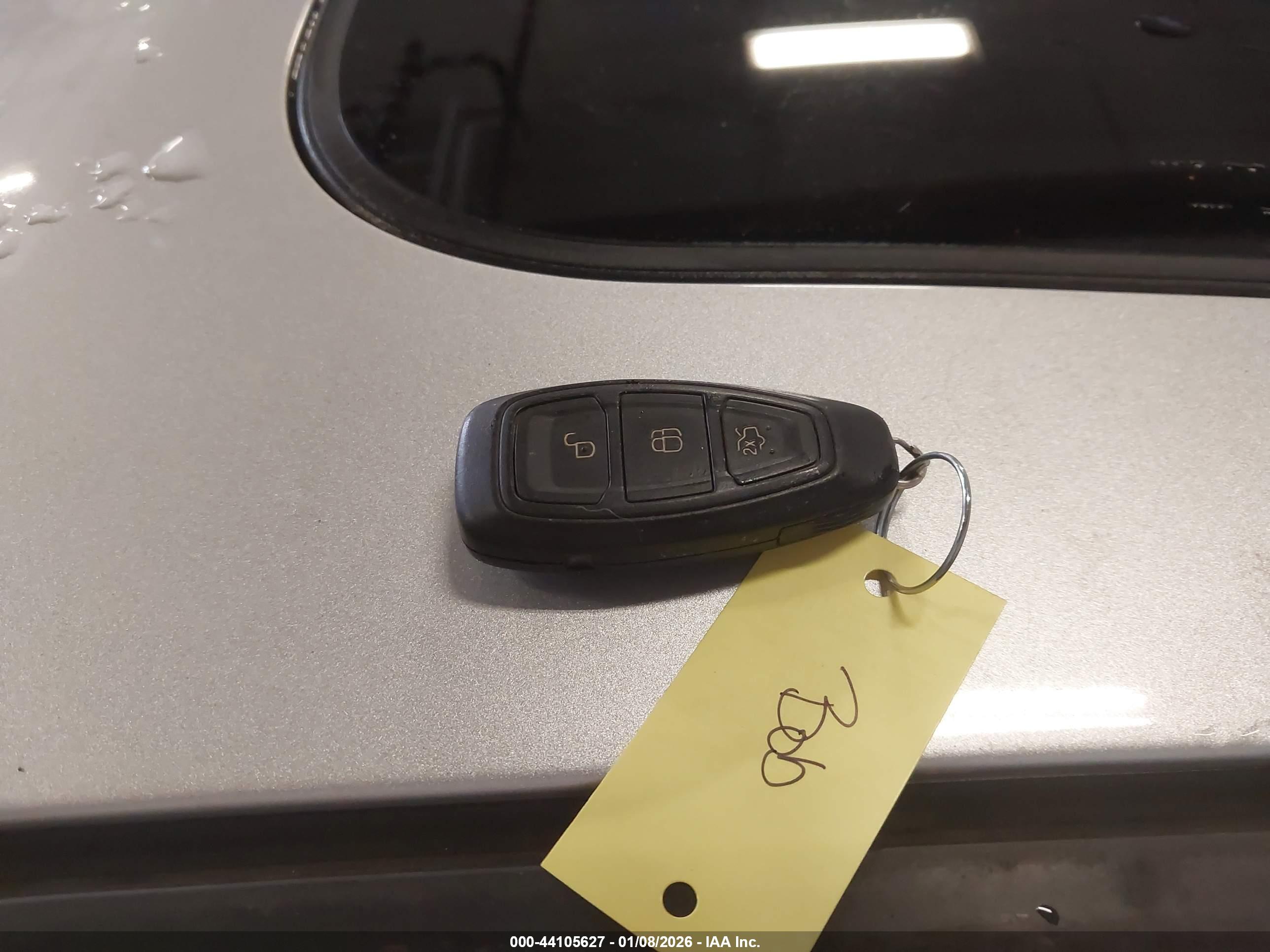 FORD FIESTA image 11