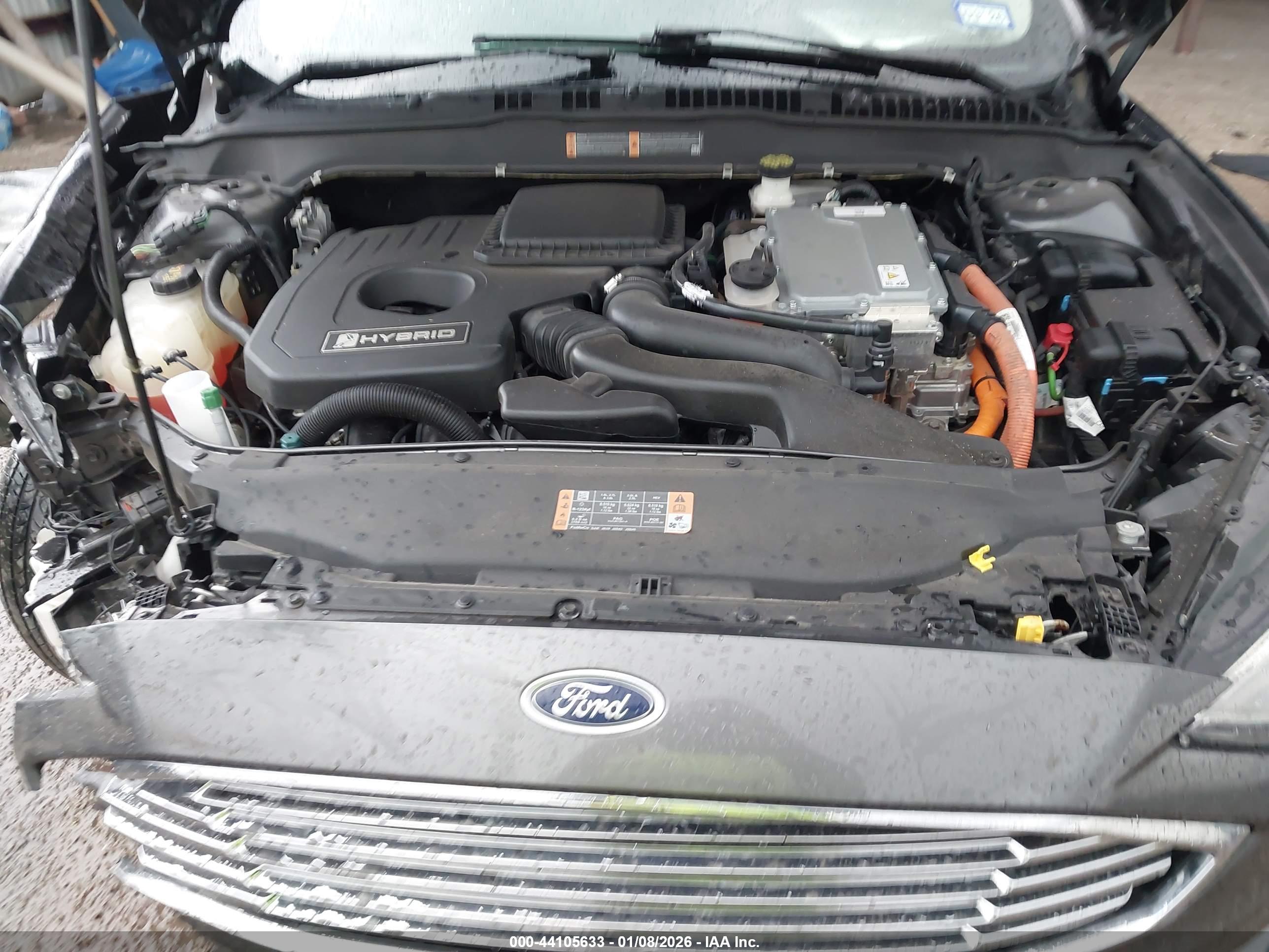 FORD FUSION image 10