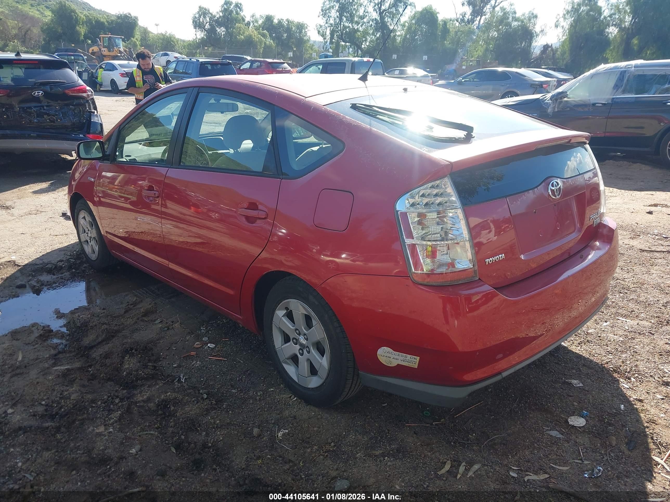 TOYOTA PRIUS image 3