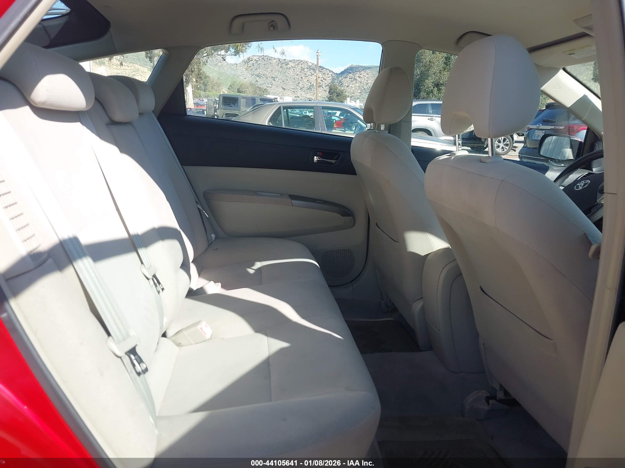 TOYOTA PRIUS image 8