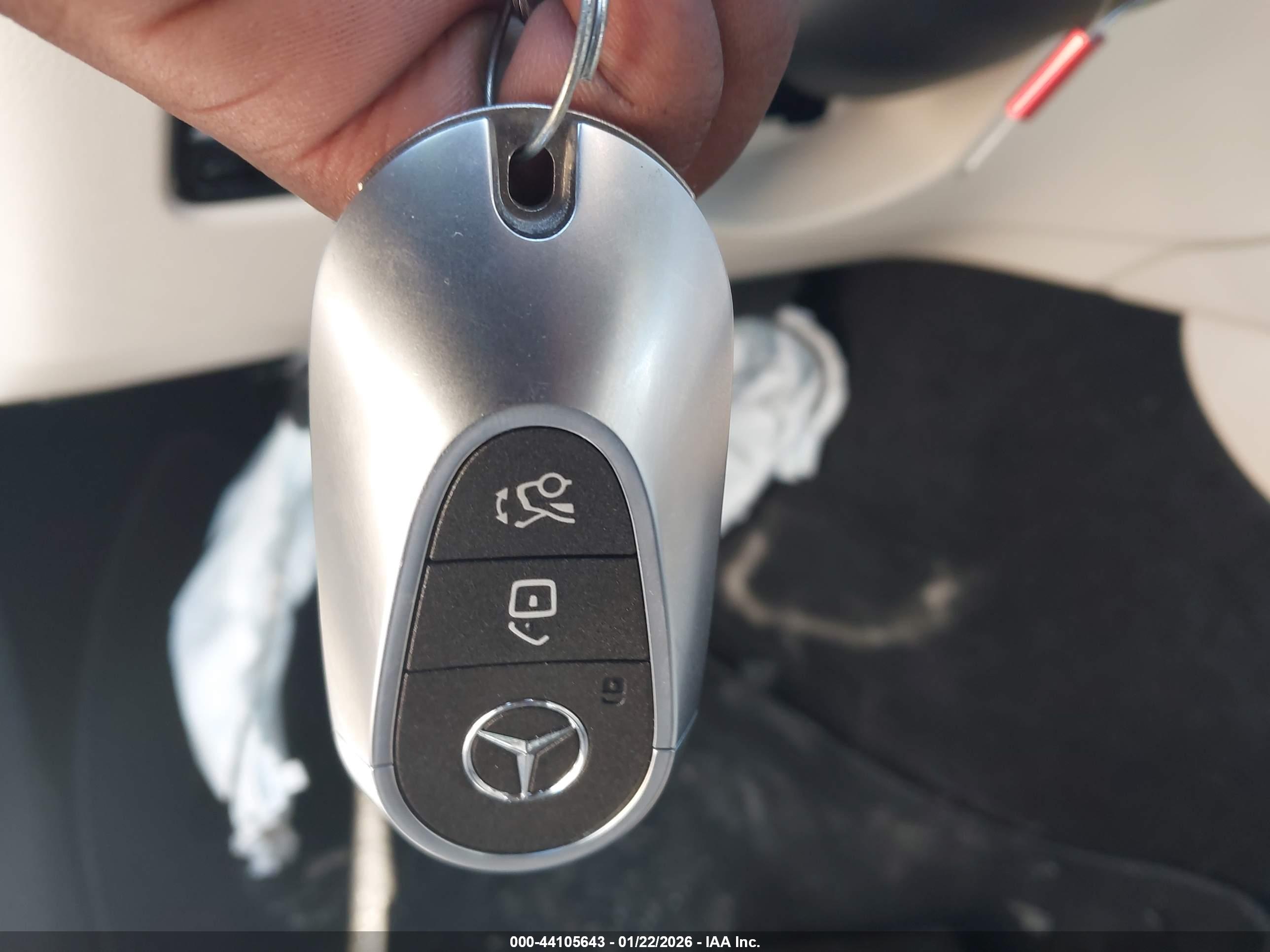 MERCEDES-BENZ C image 11