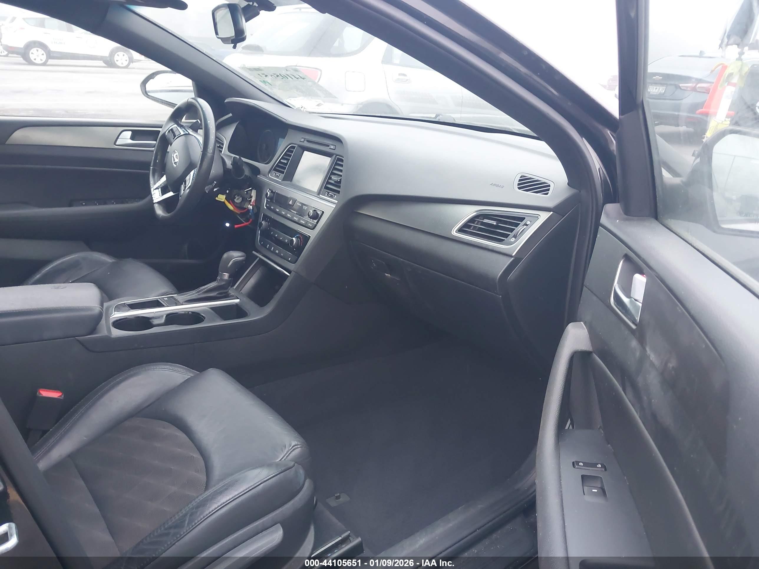 HYUNDAI SONATA image 5
