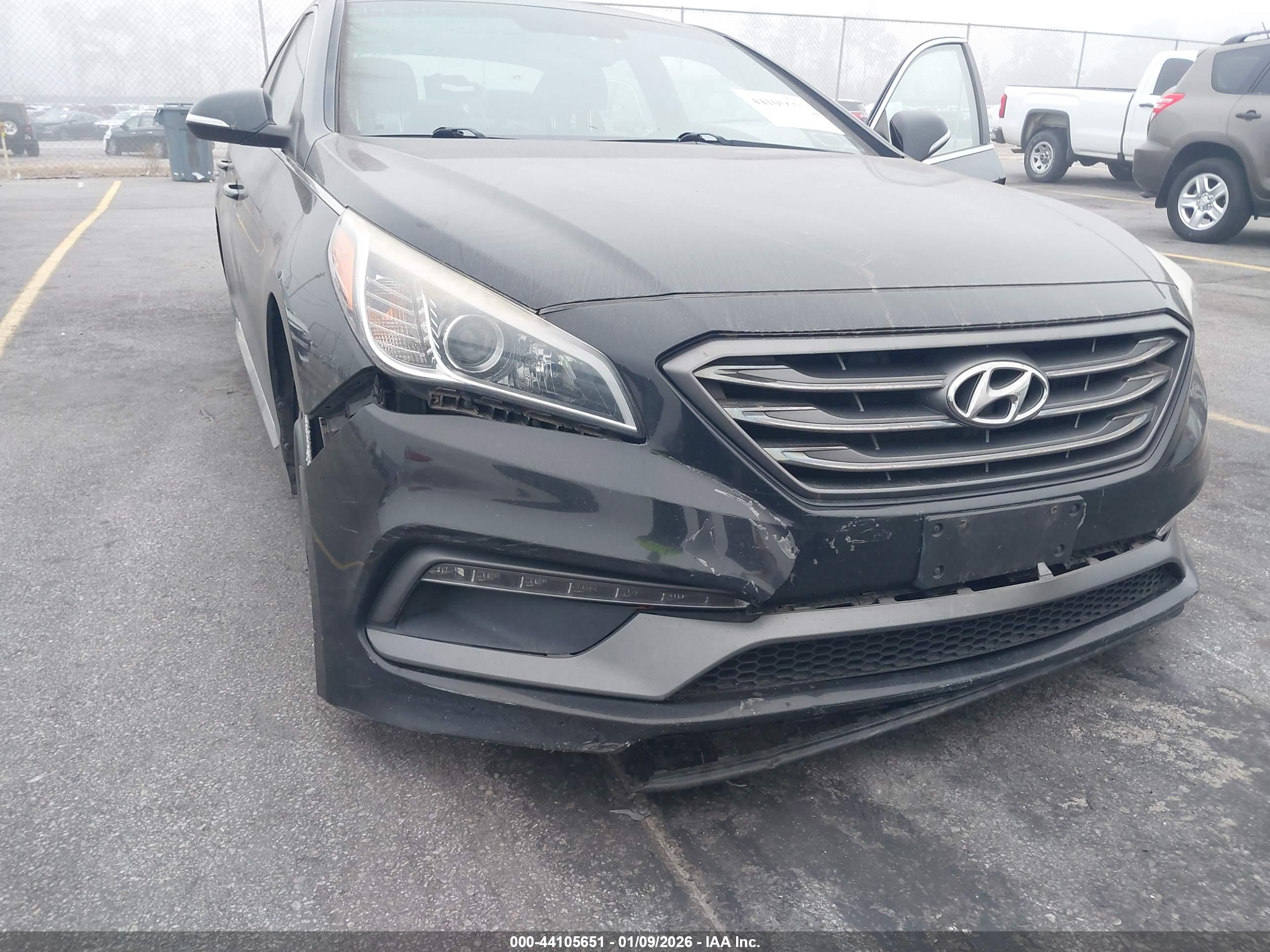 HYUNDAI SONATA image 6