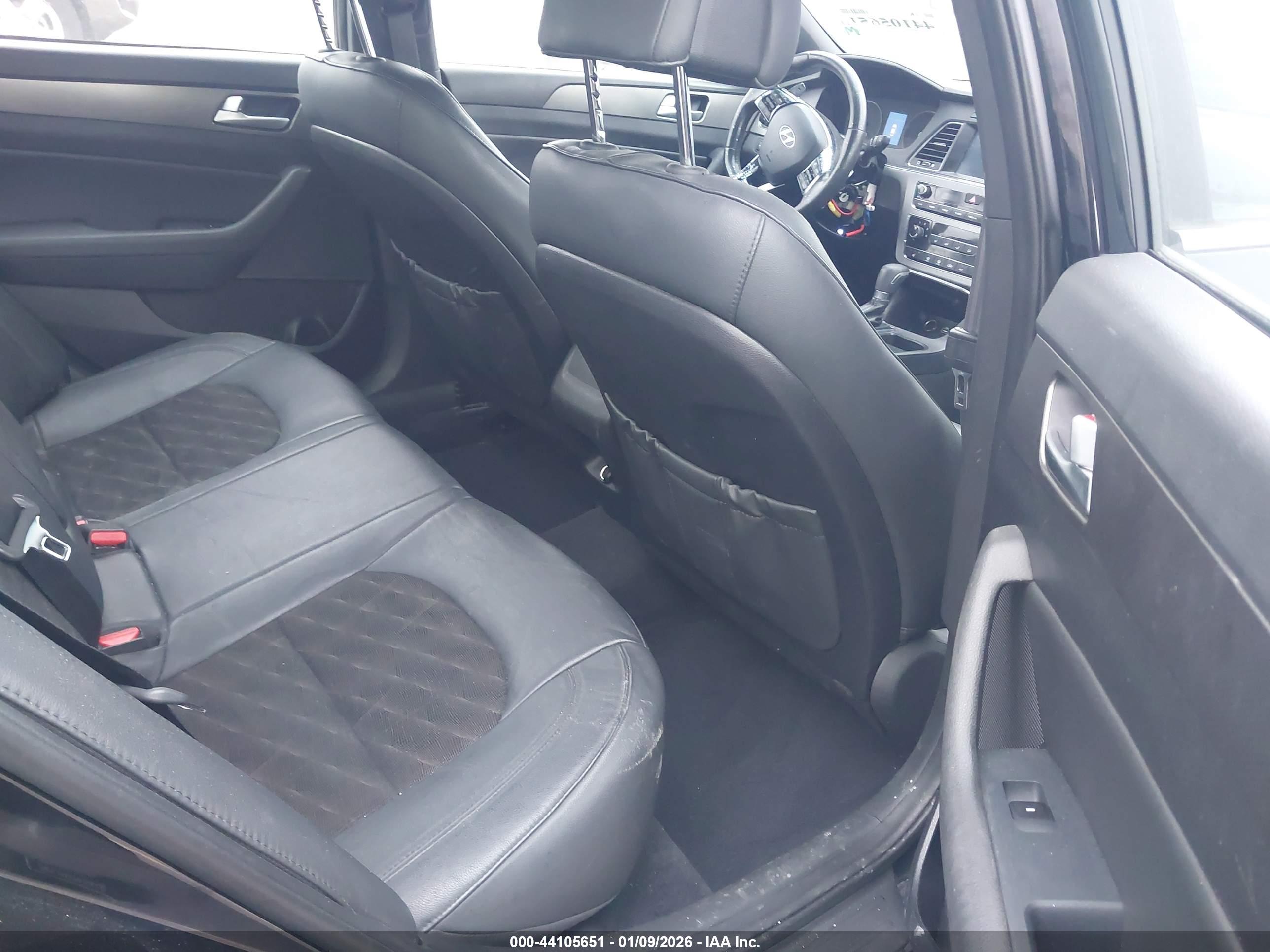 HYUNDAI SONATA image 8