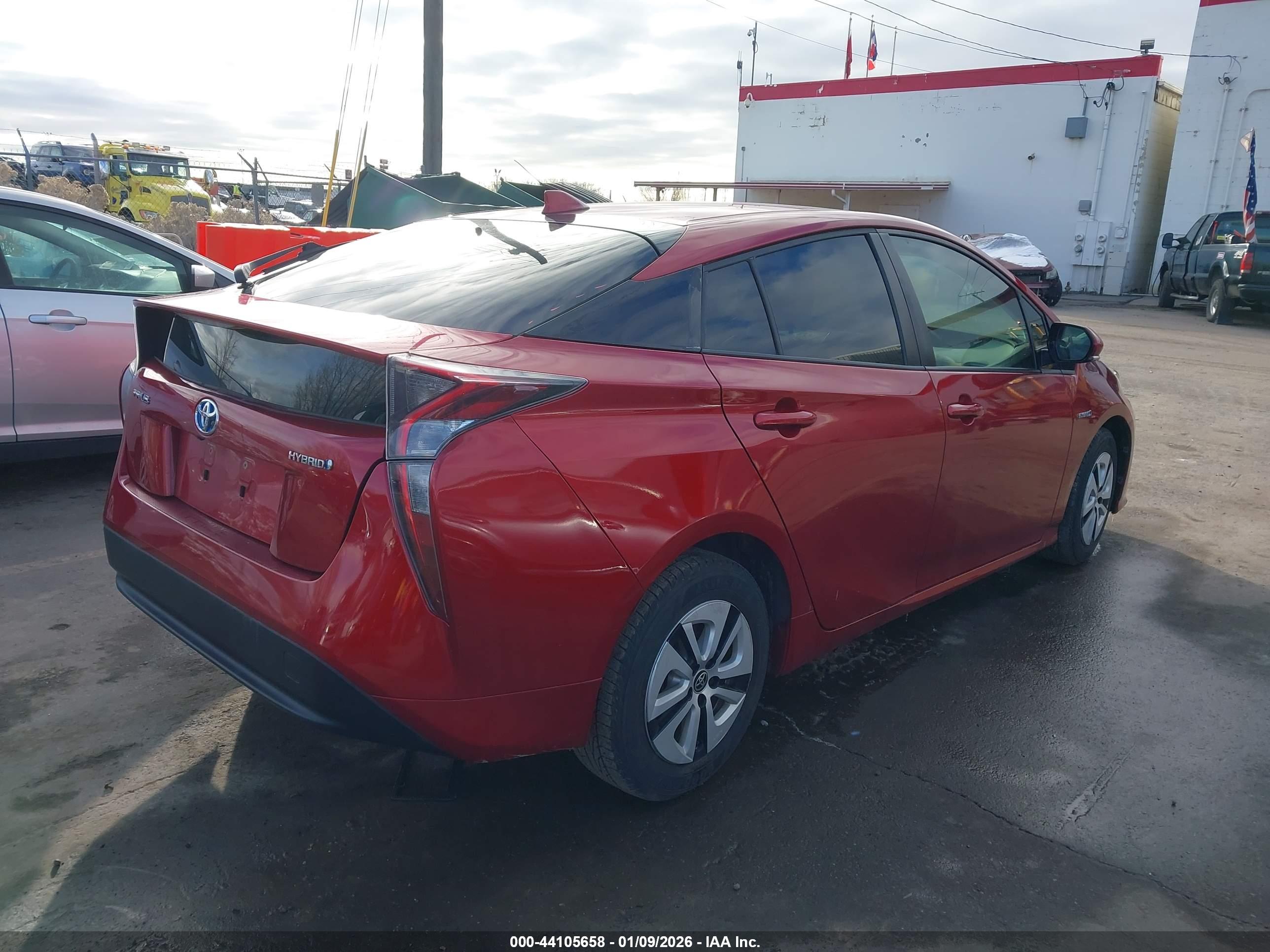 TOYOTA PRIUS image 4