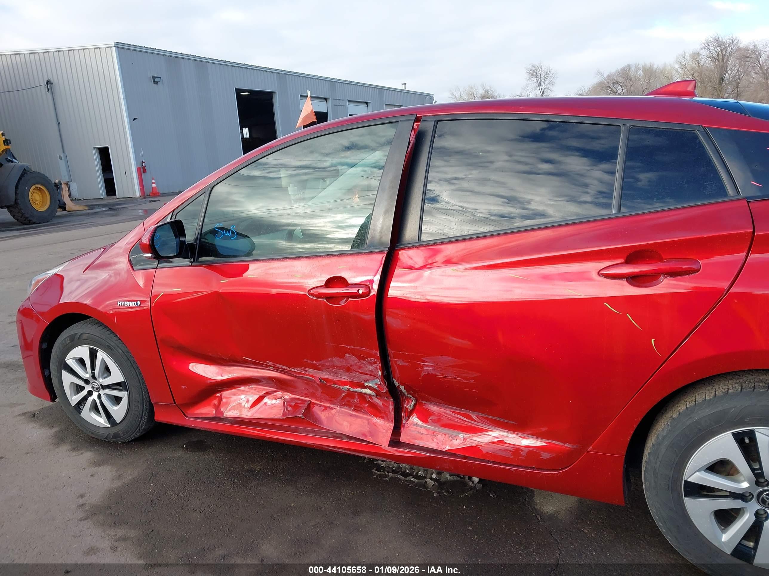 TOYOTA PRIUS image 6