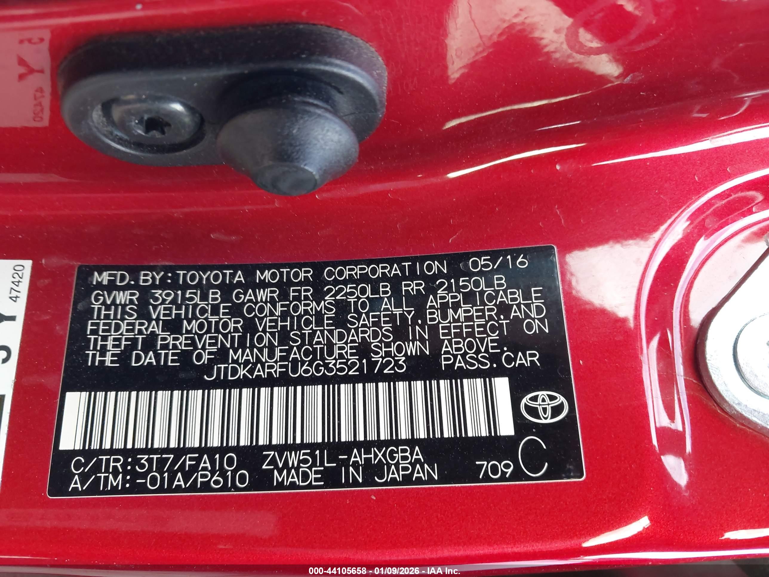 TOYOTA PRIUS image 9