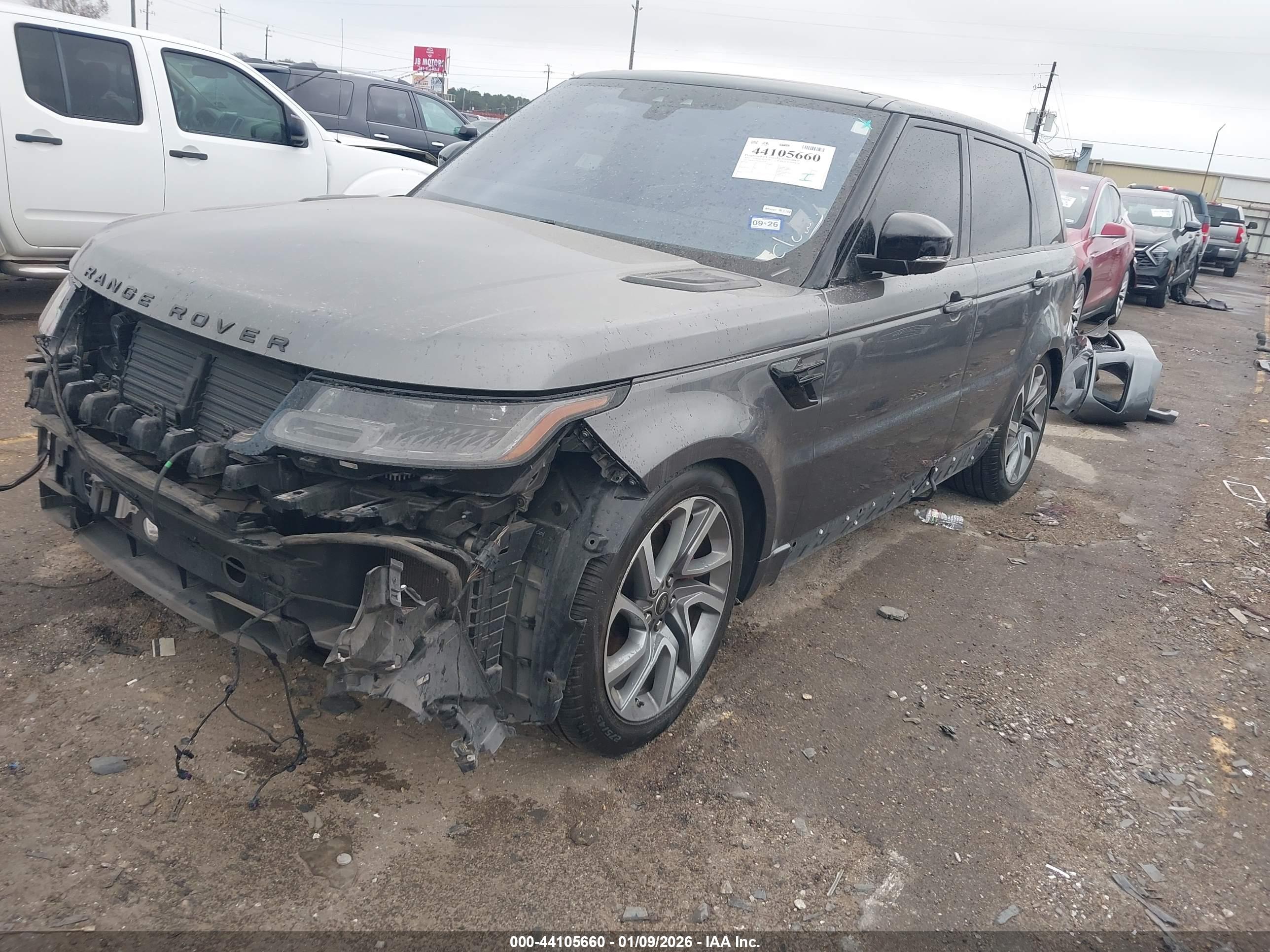 LAND ROVER image 2