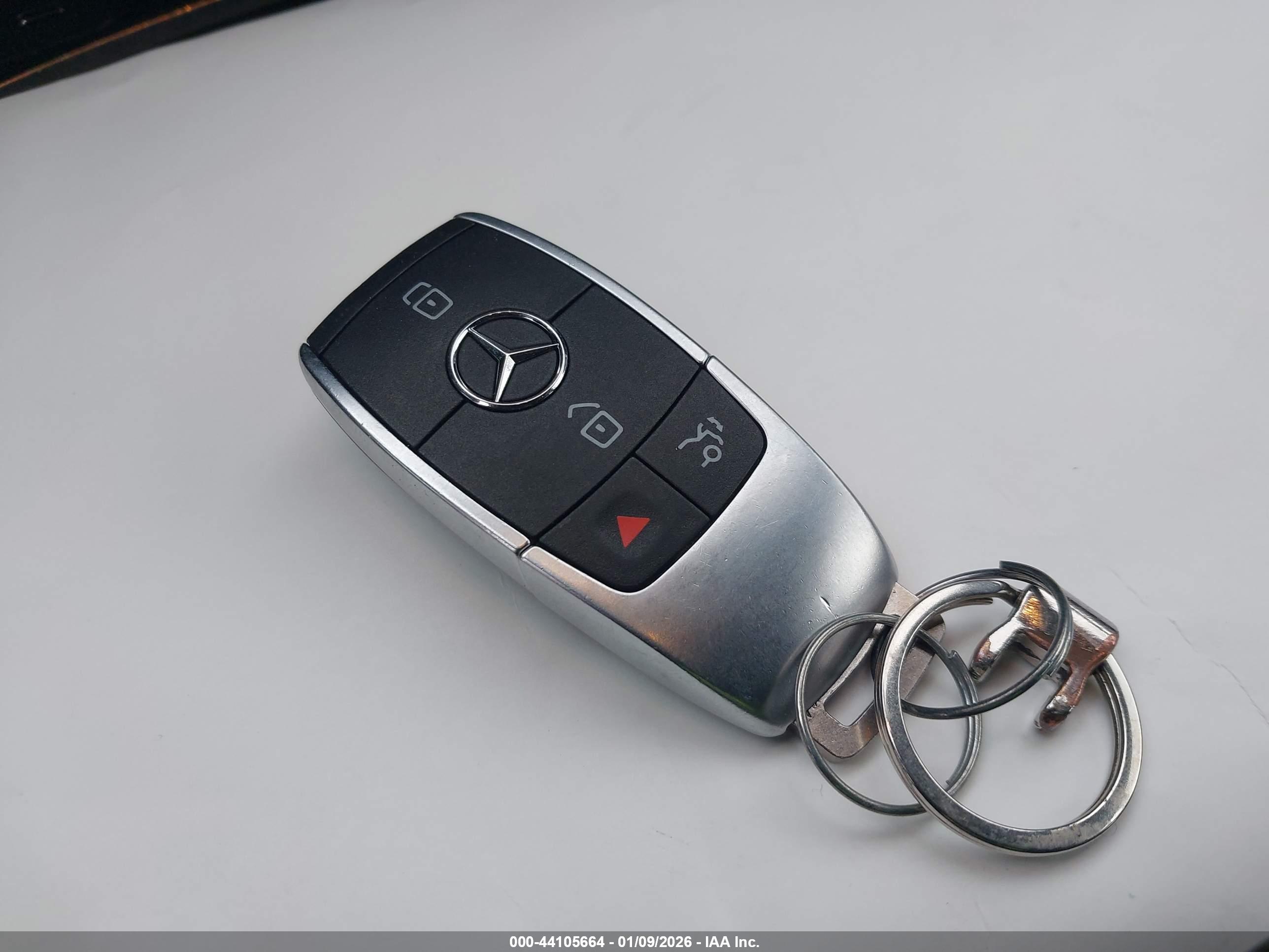 MERCEDES-BENZ A image 11