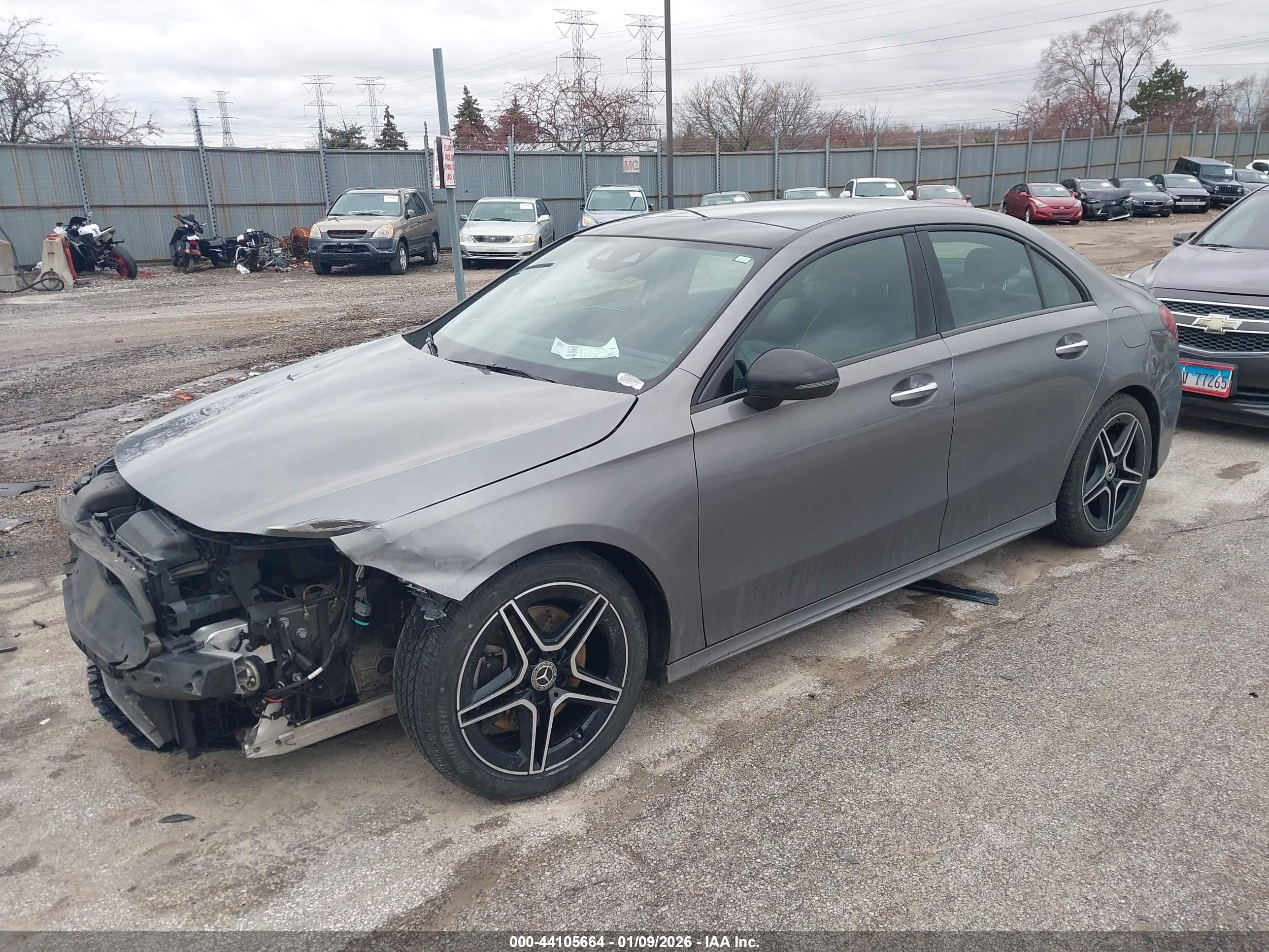 MERCEDES-BENZ A image 2