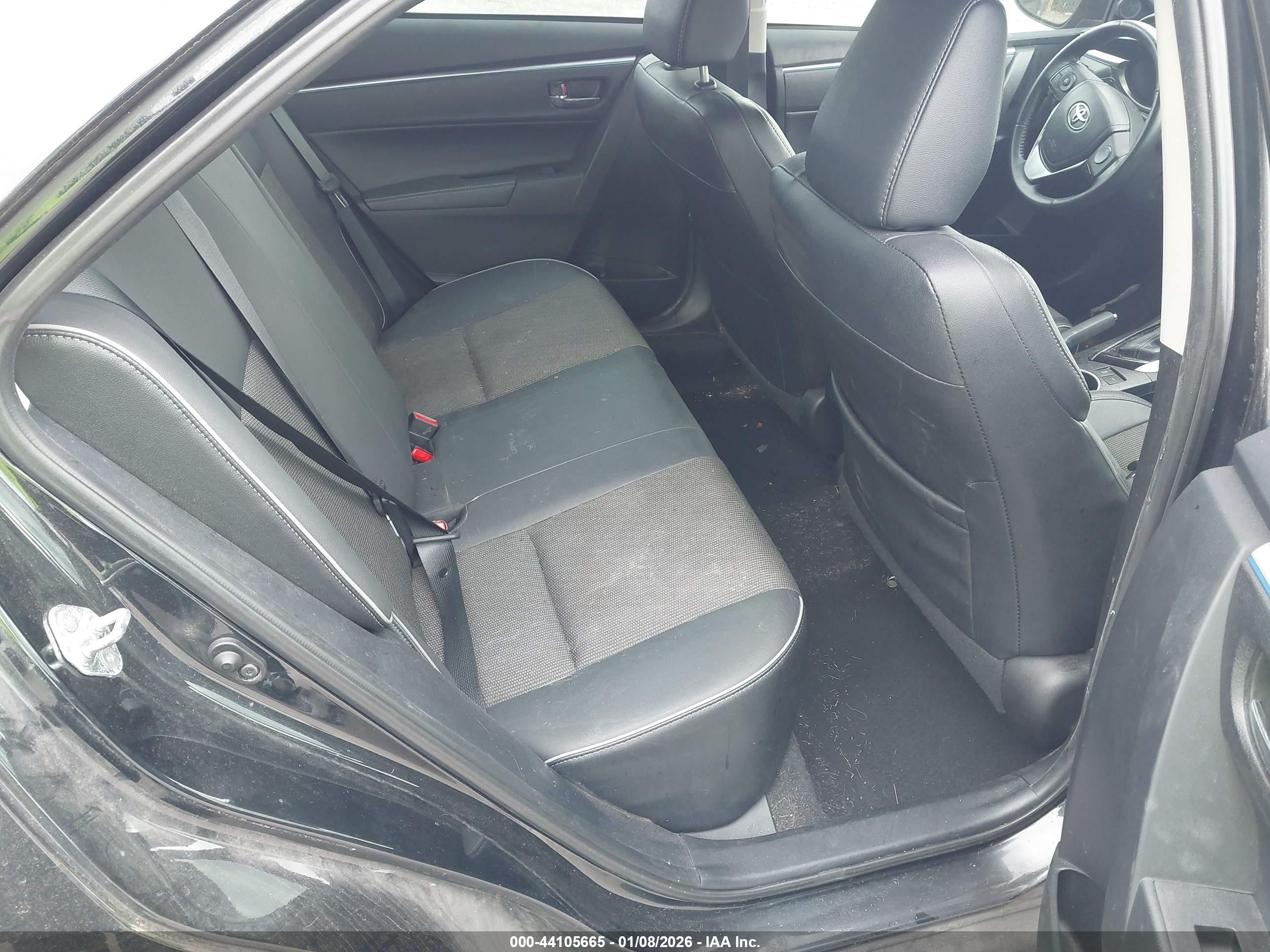 TOYOTA COROLLA image 8