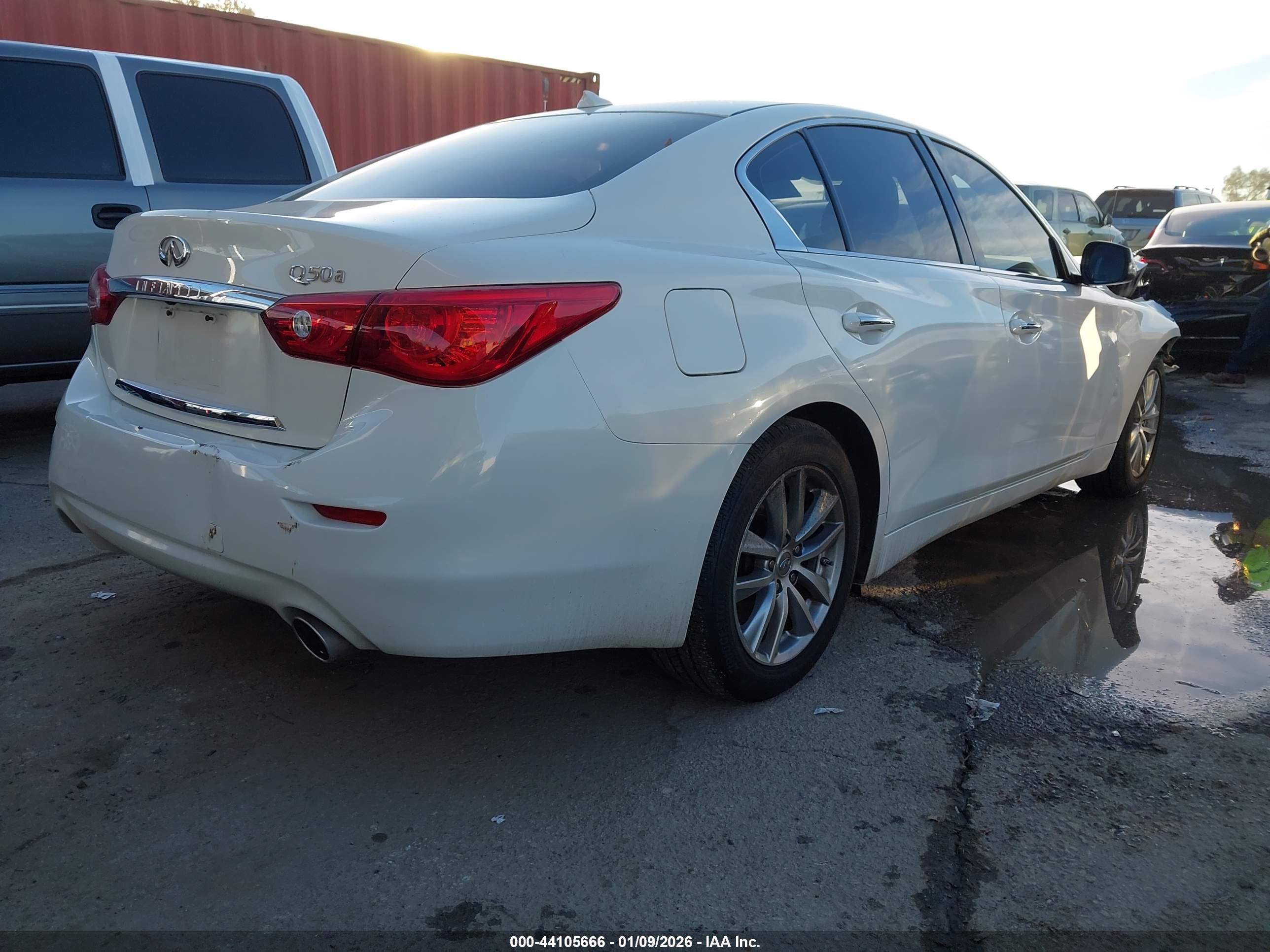 INFINITI Q50 image 4
