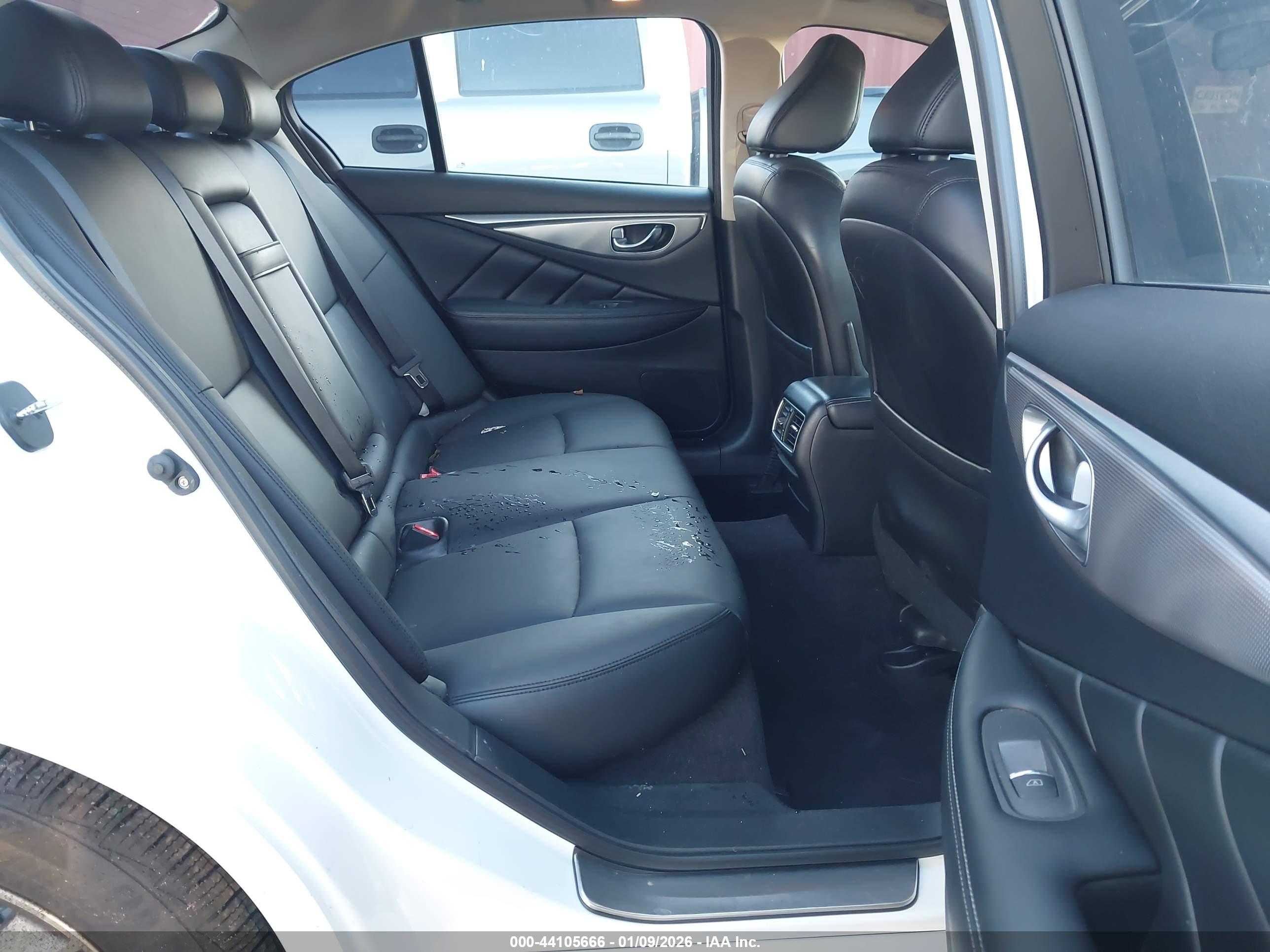 INFINITI Q50 image 8