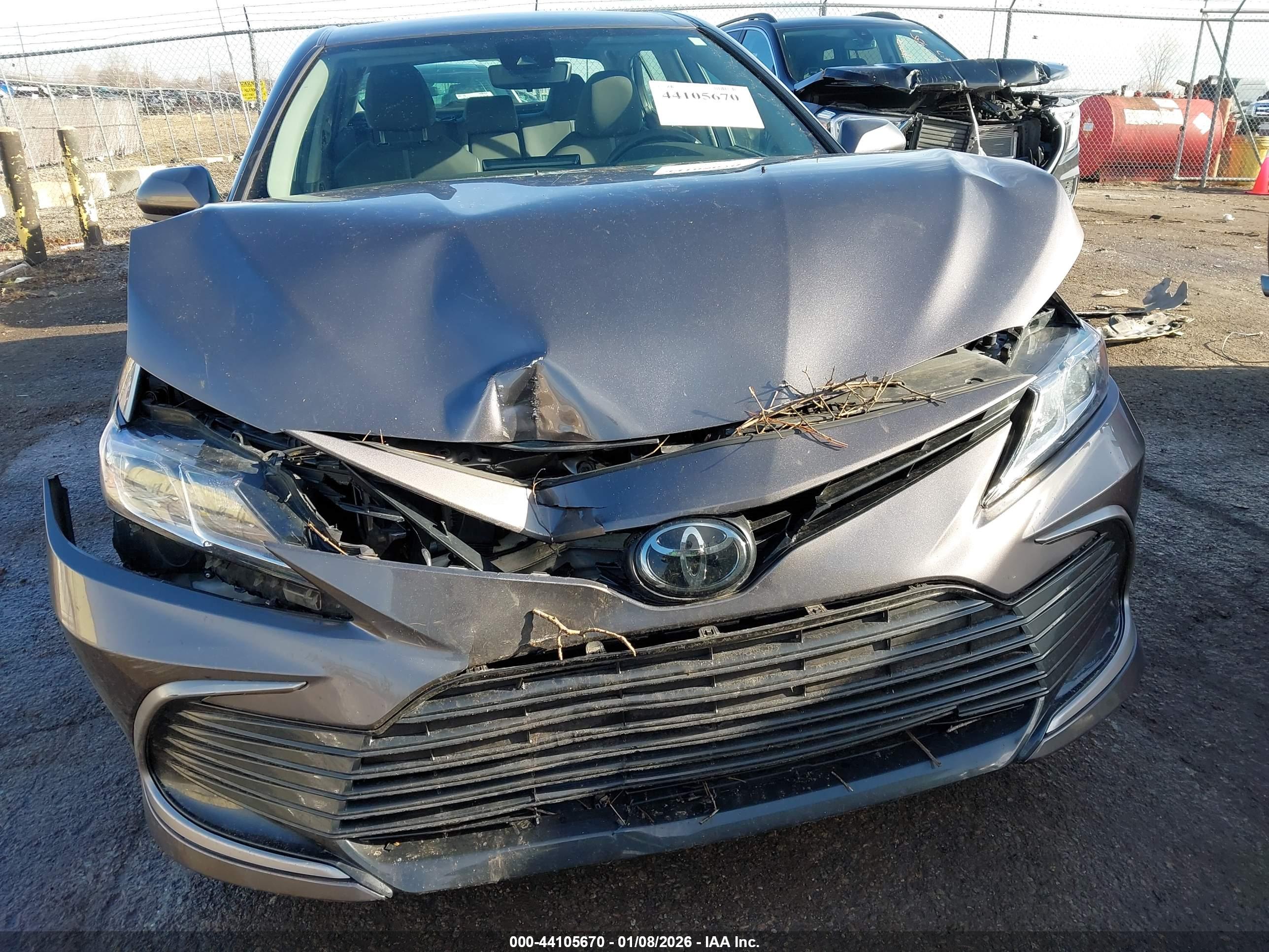 TOYOTA CAMRY image 6