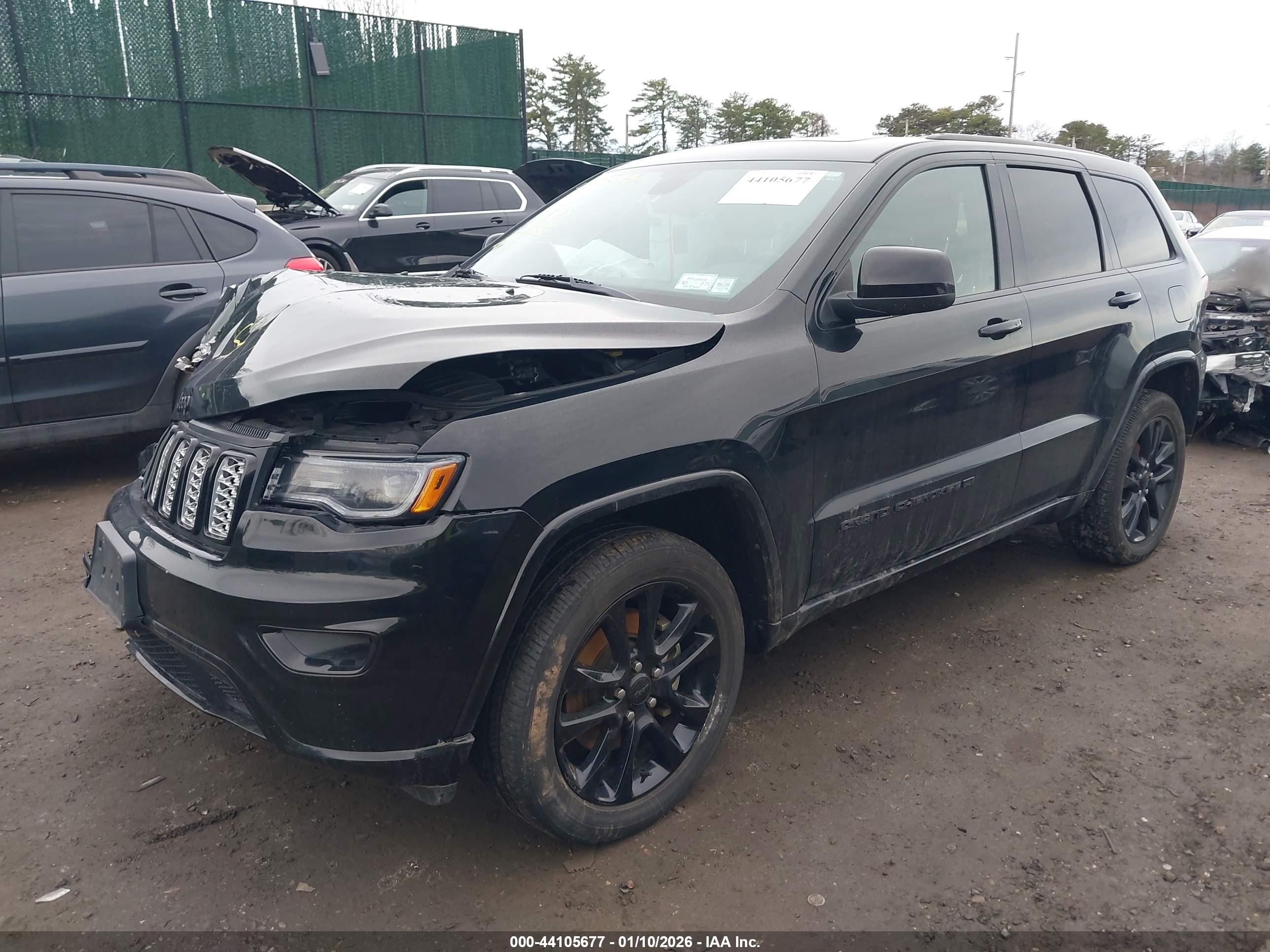 JEEP GRAND image 2