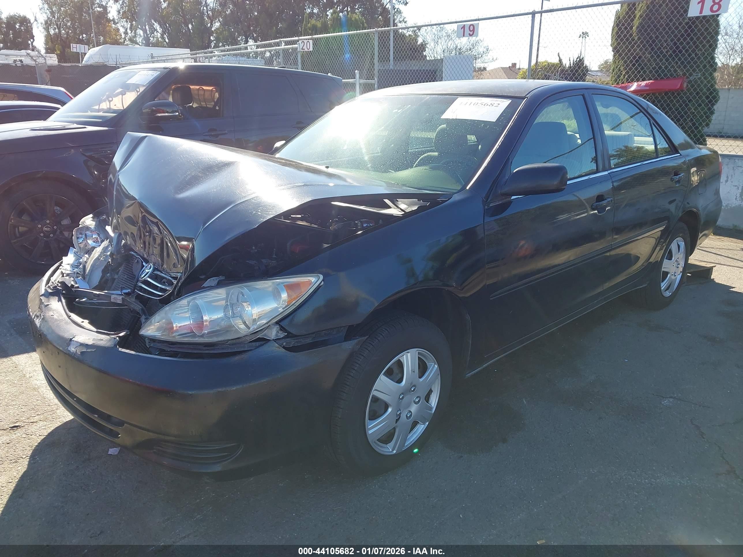 TOYOTA CAMRY image 2