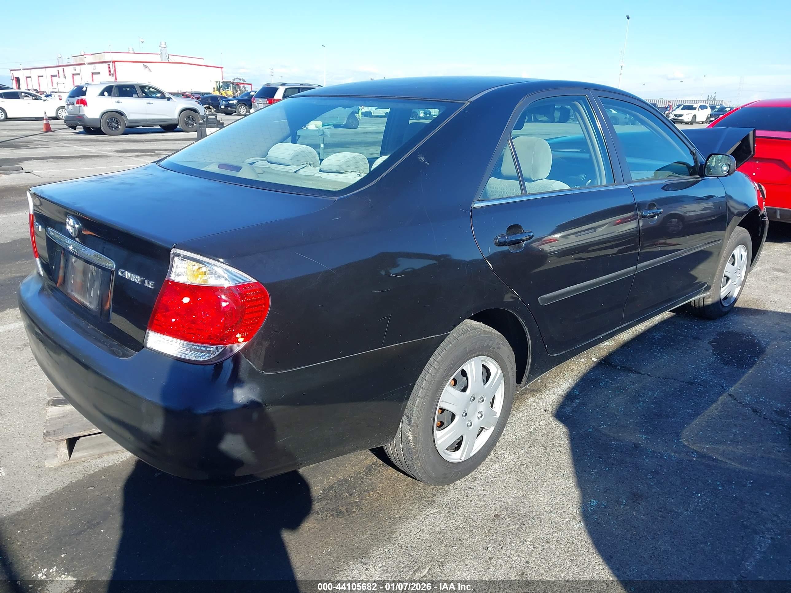 TOYOTA CAMRY image 4