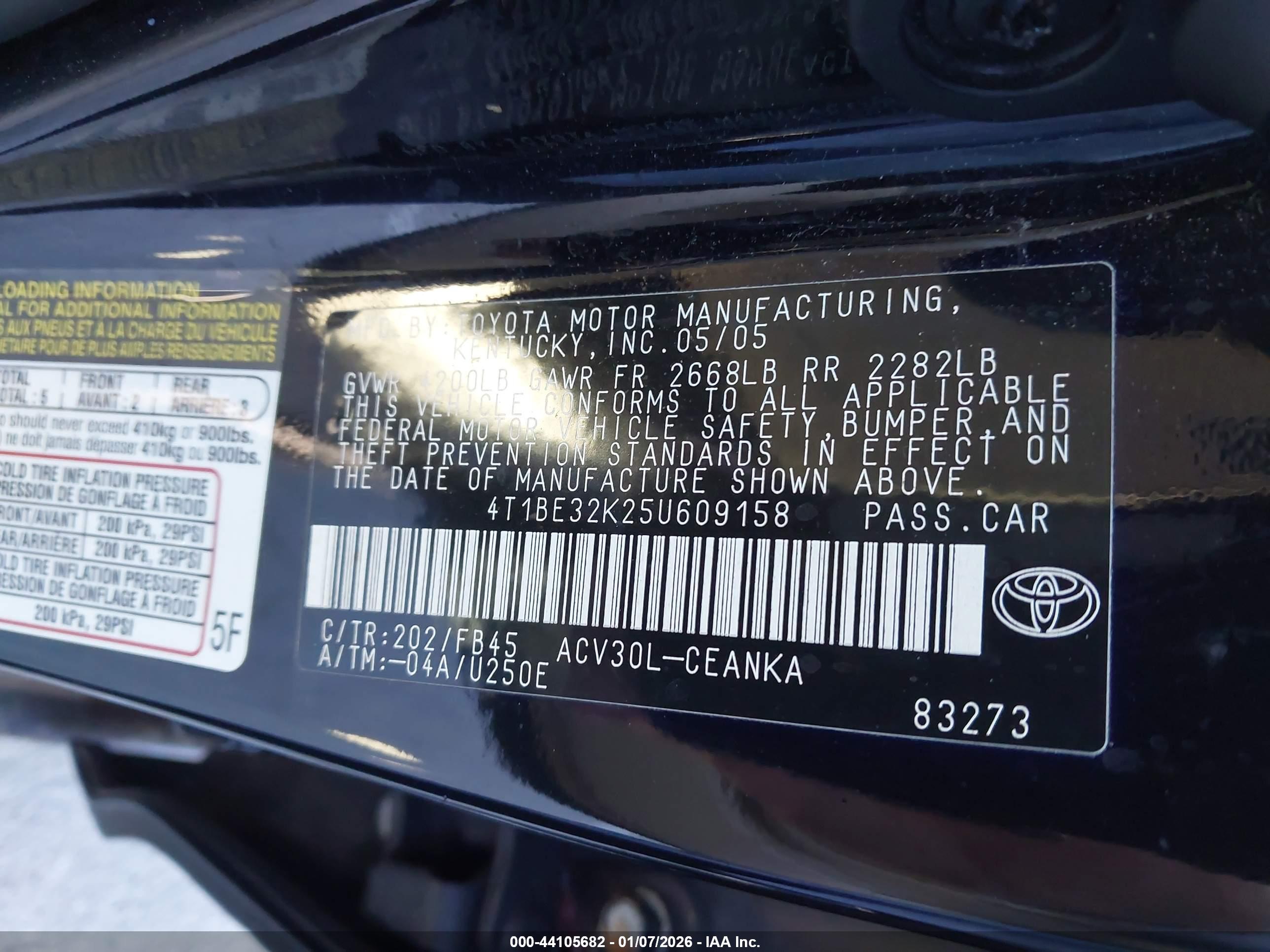 TOYOTA CAMRY image 9