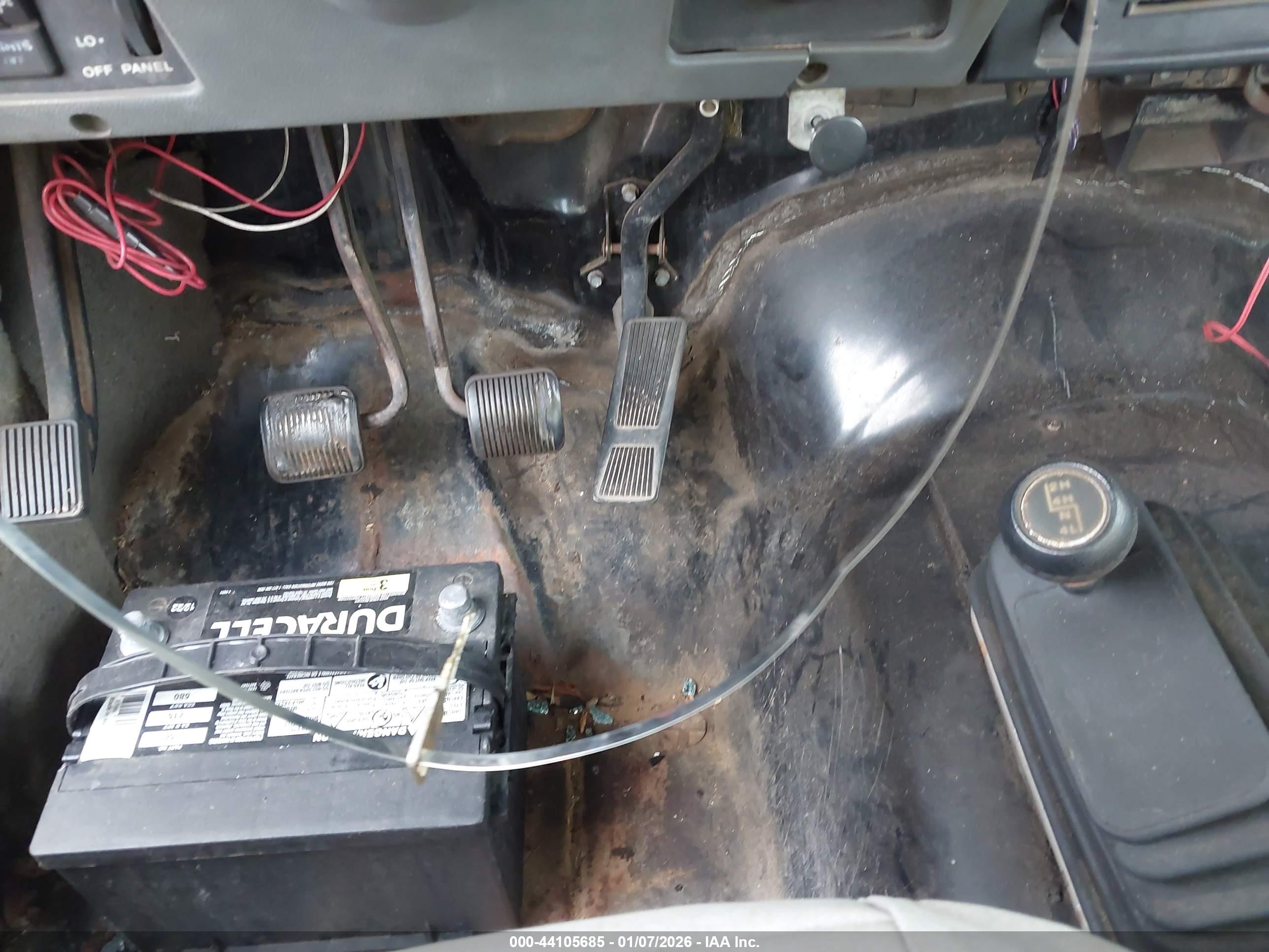 JEEP WRANGLER image 11
