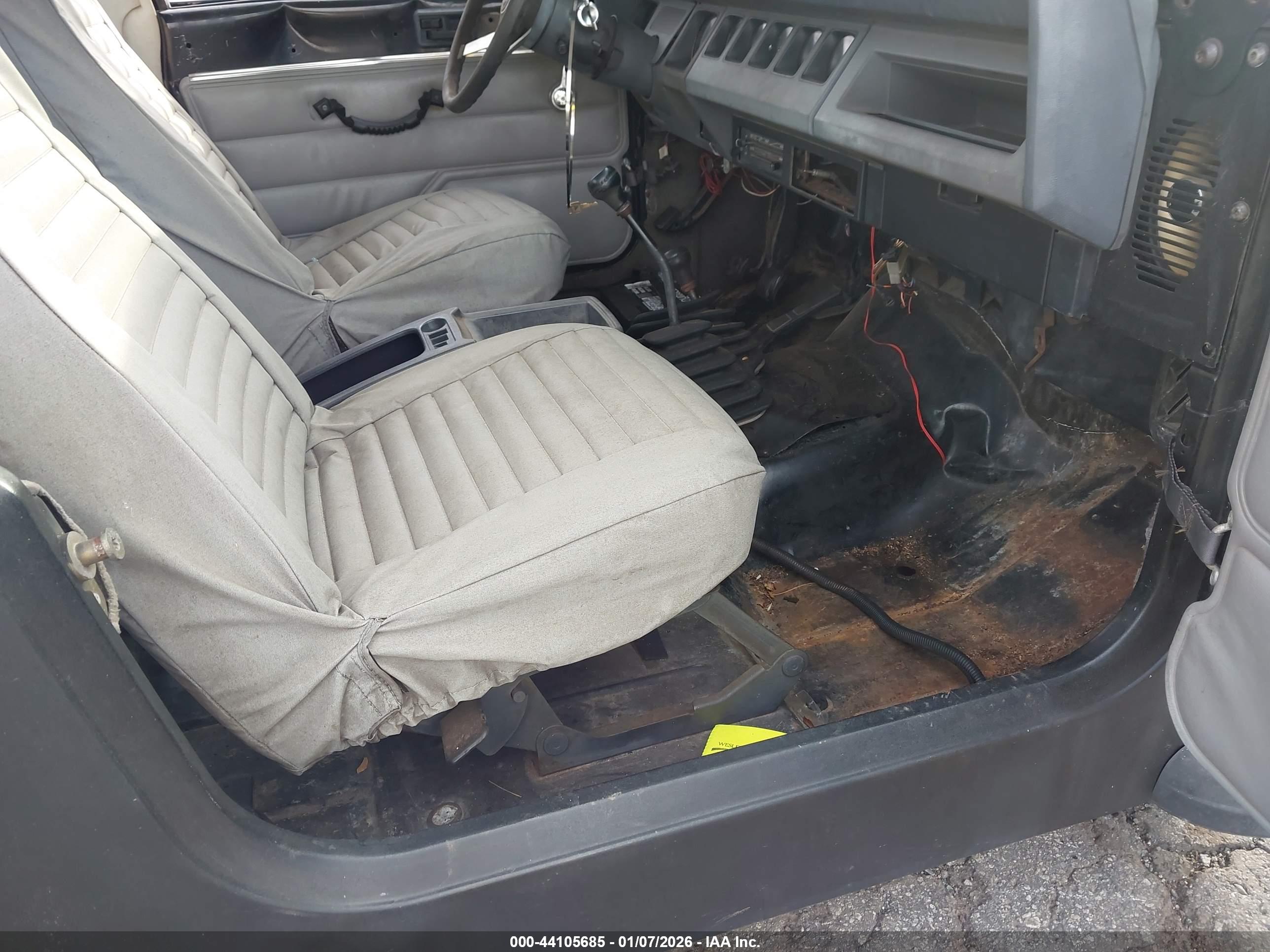 JEEP WRANGLER image 5