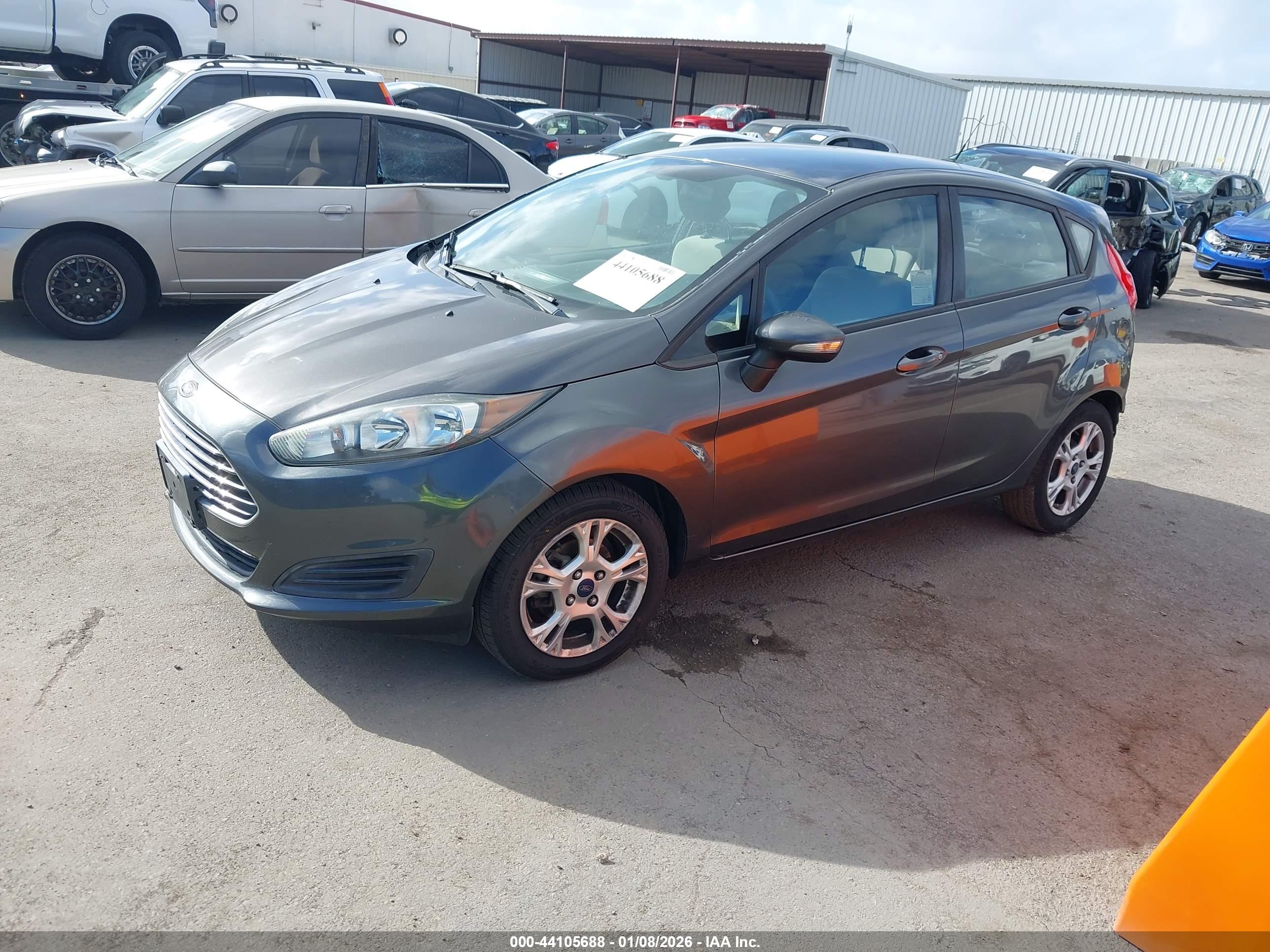 FORD FIESTA image 2