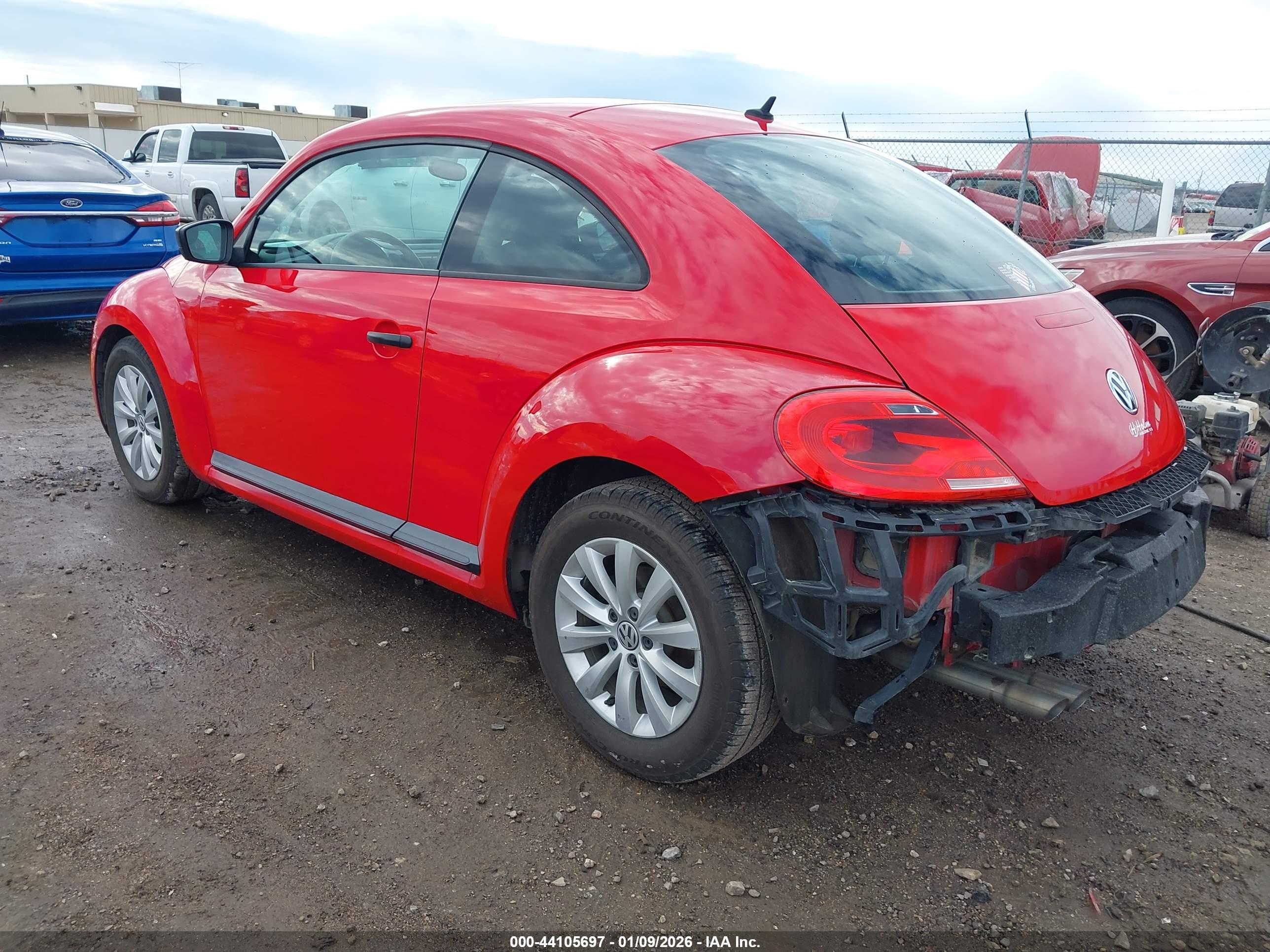 VOLKSWAGEN BEETLE image 3