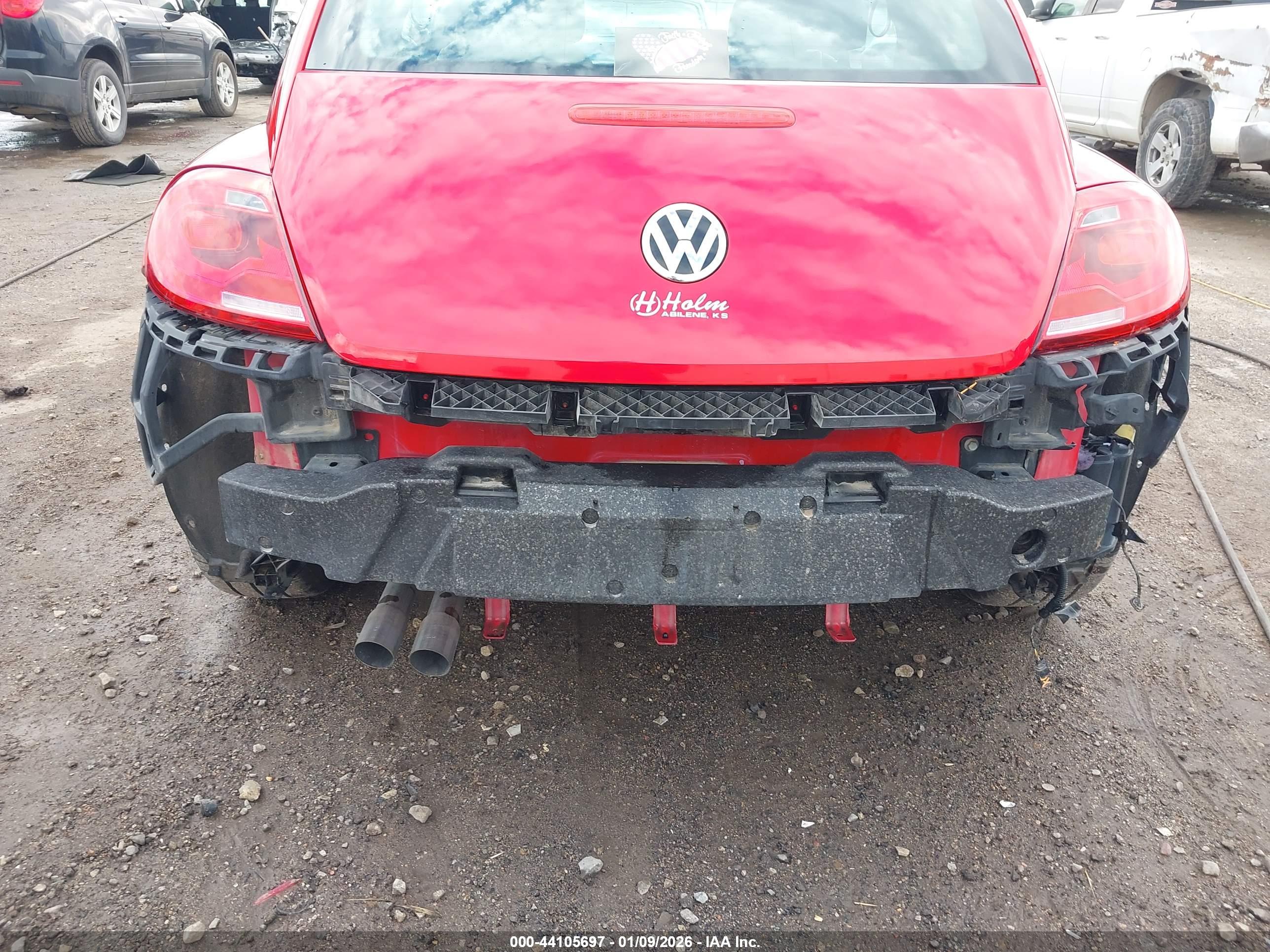 VOLKSWAGEN BEETLE image 6