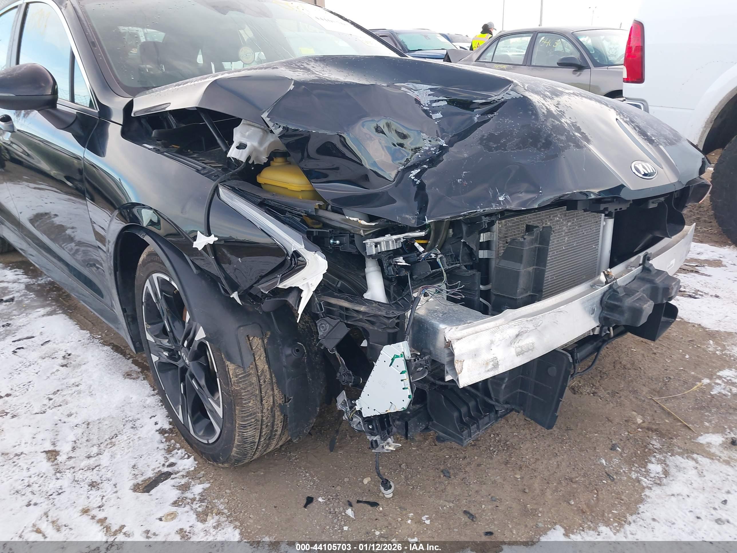 KIA K5 image 6