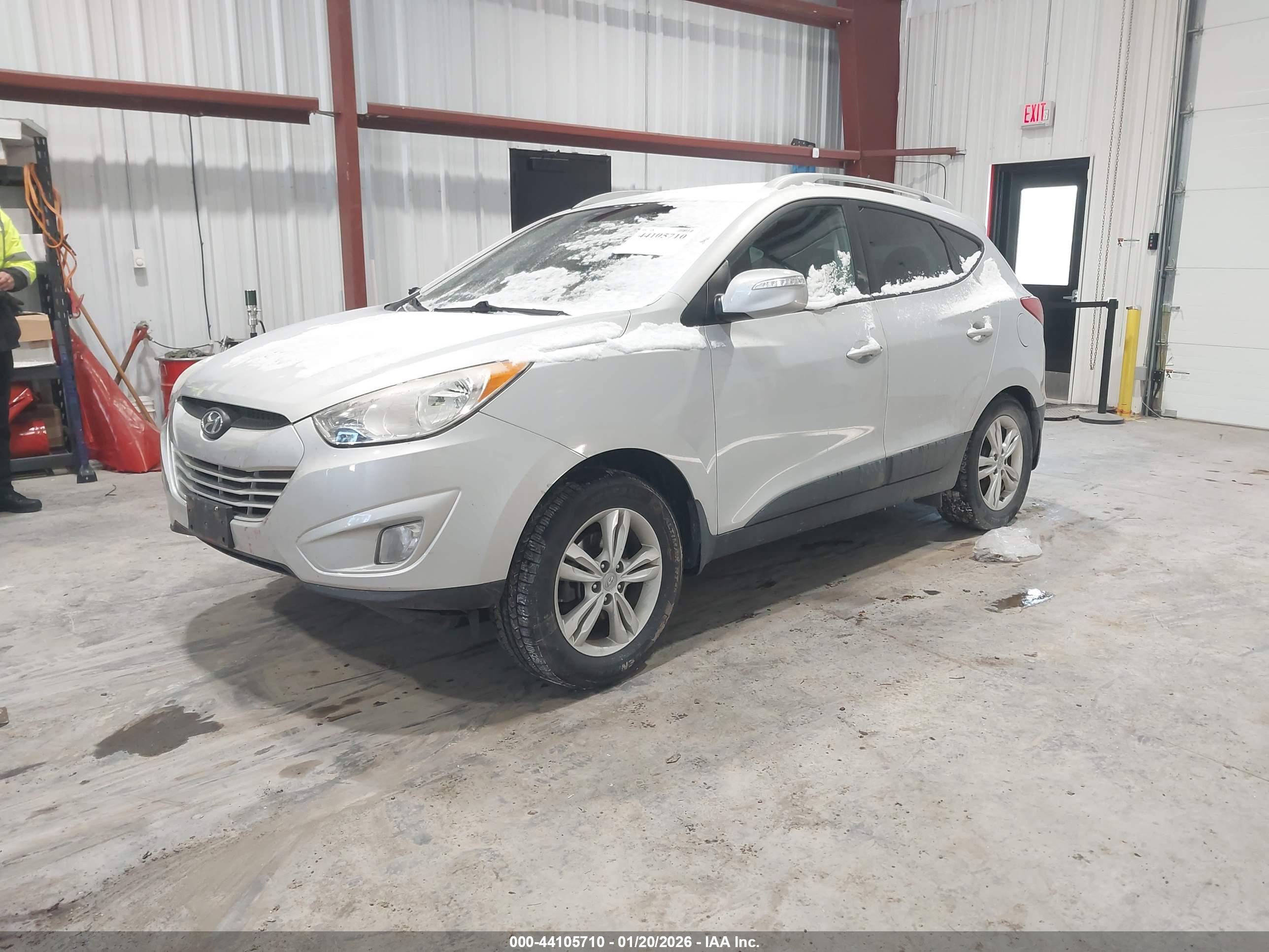 HYUNDAI TUCSON image 2