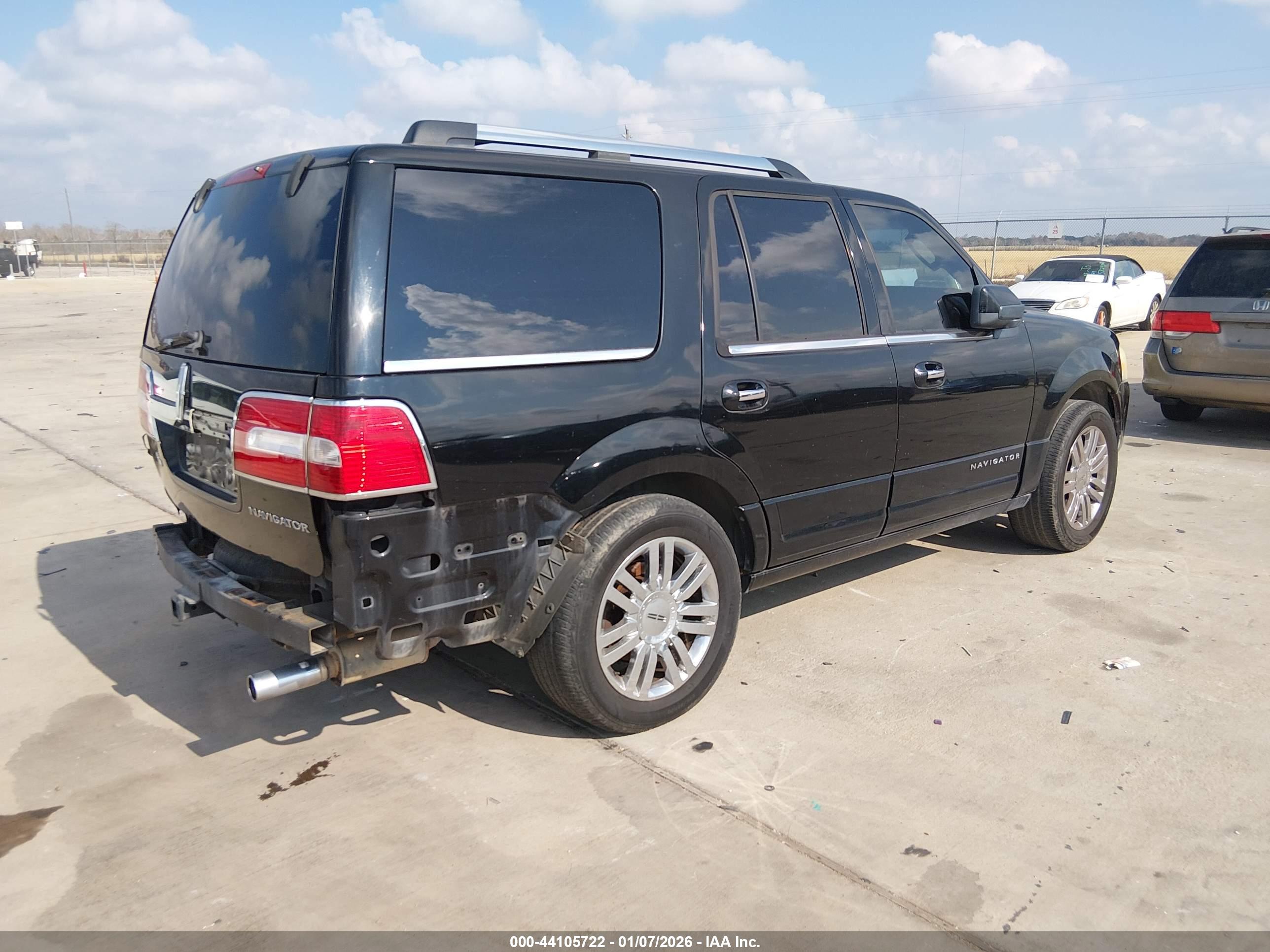 LINCOLN NAVIGATOR image 4