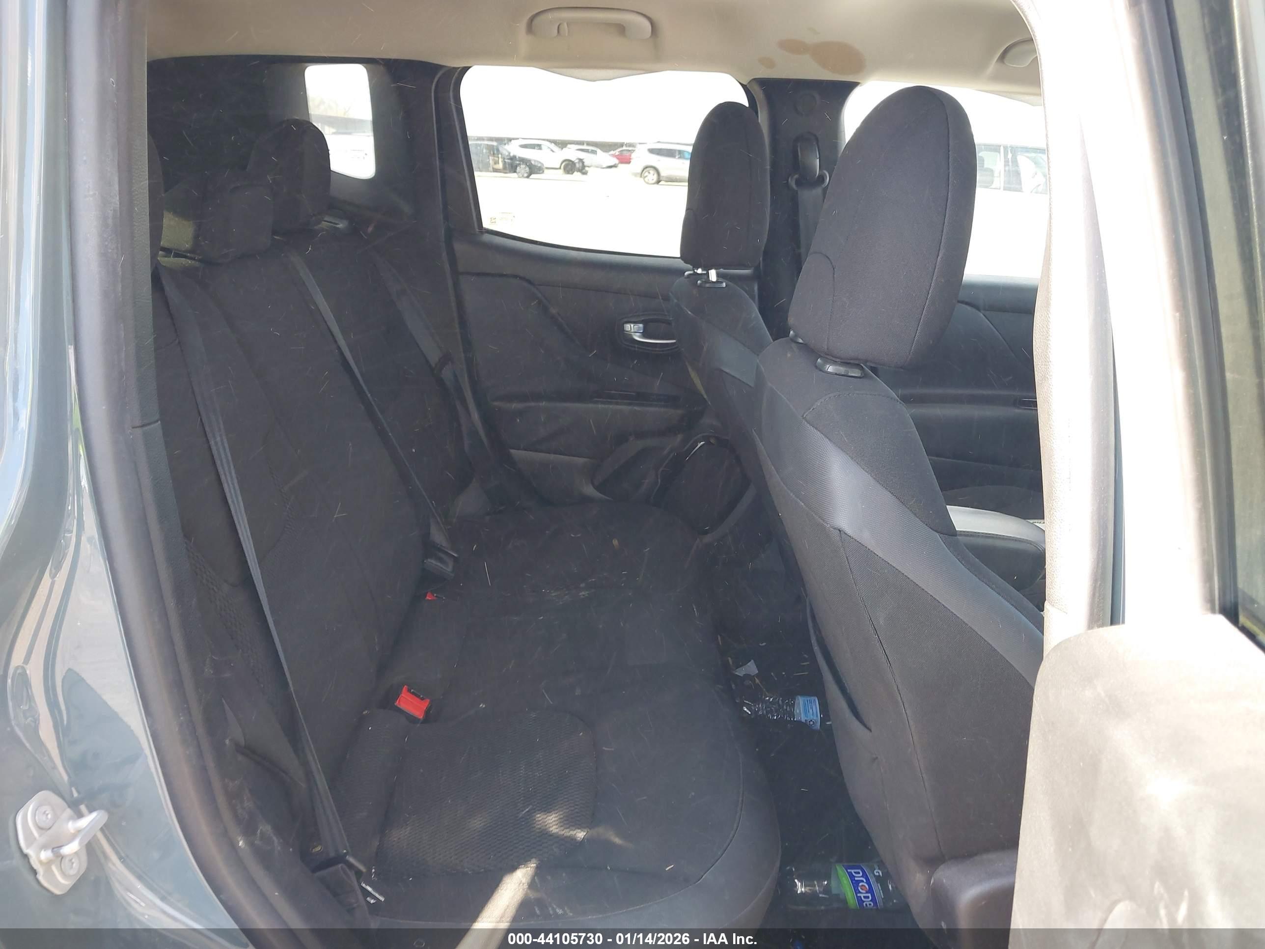 JEEP RENEGADE image 8