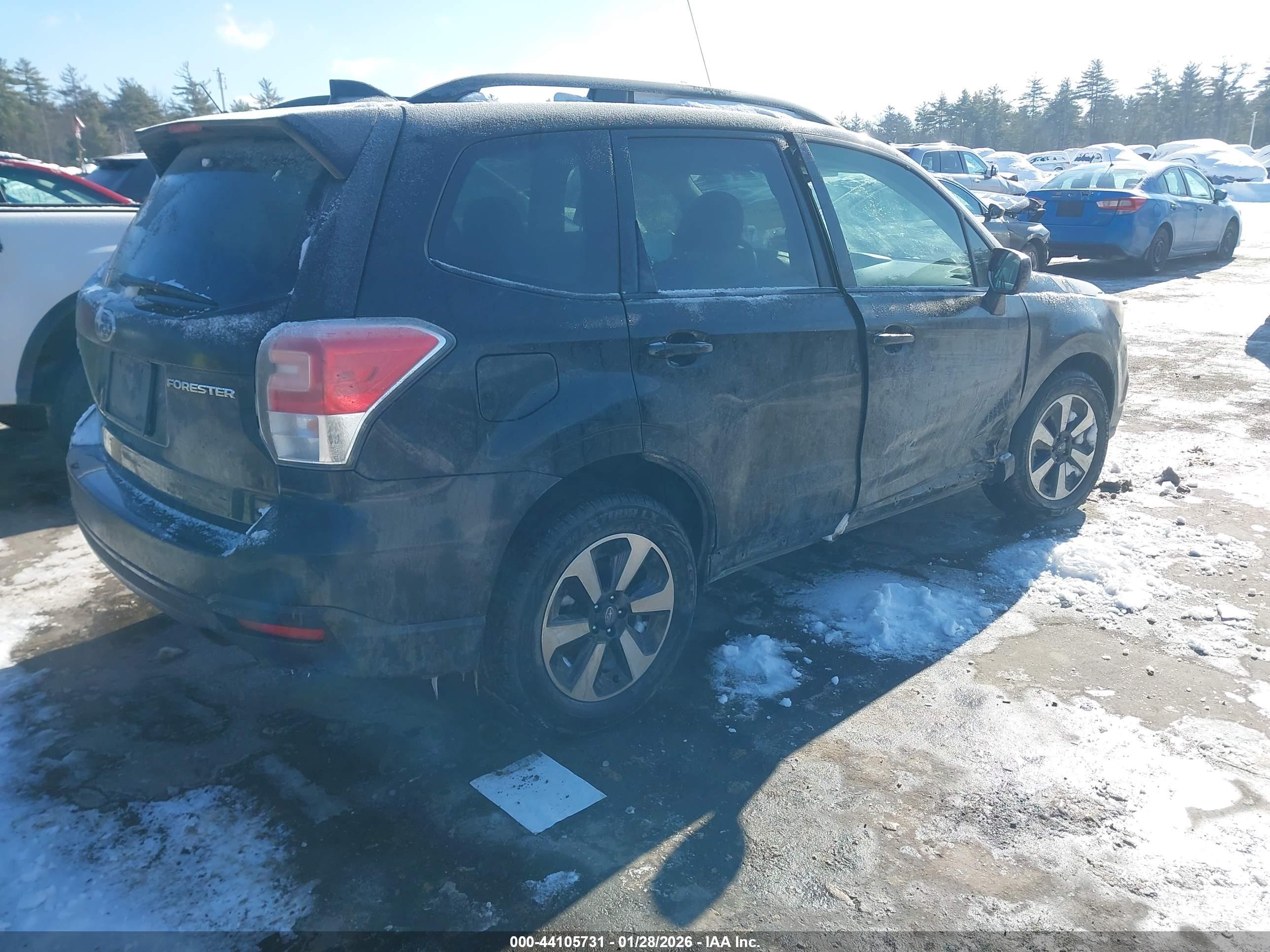 SUBARU FORESTER image 4