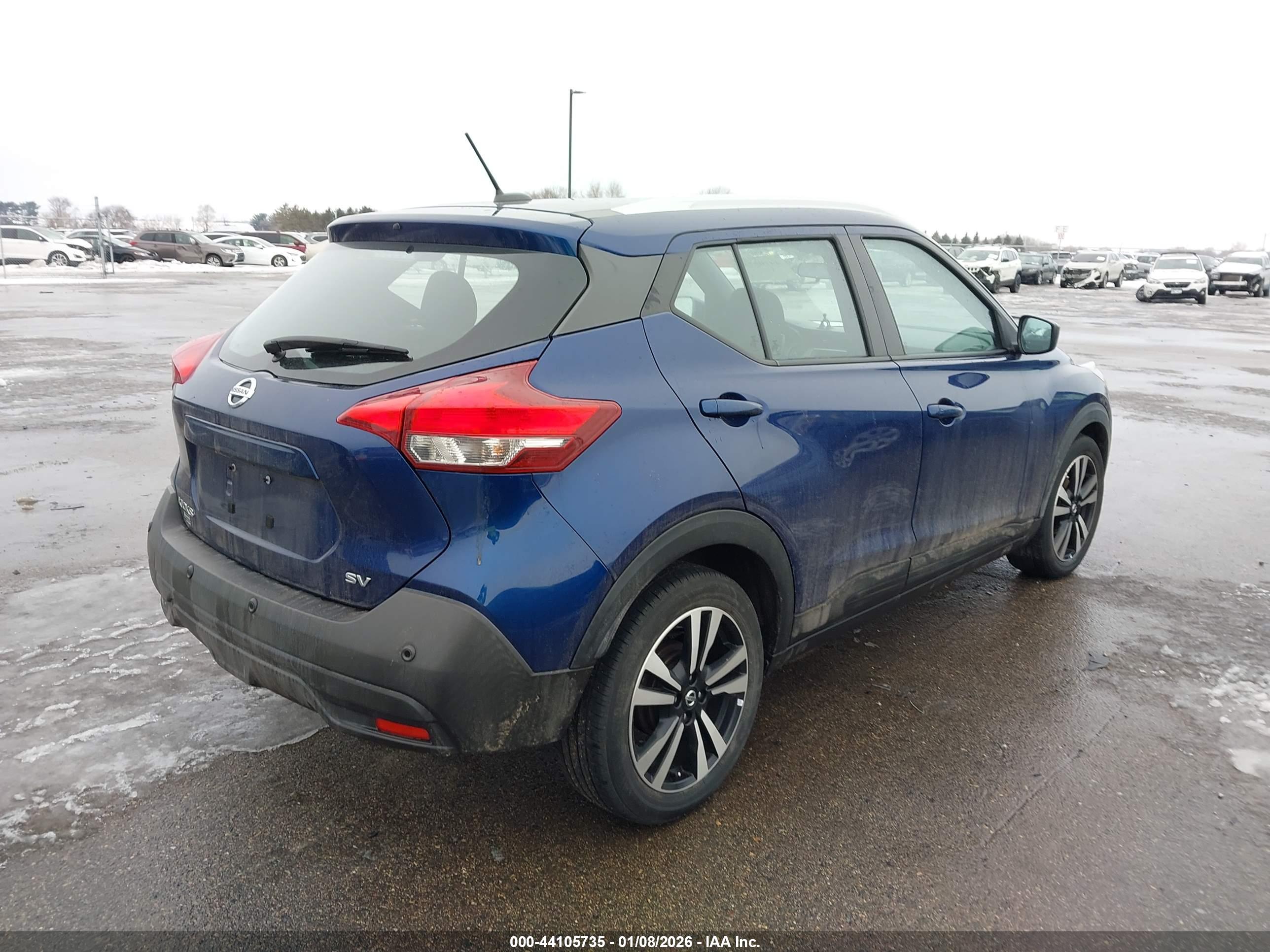 NISSAN KICKS image 4