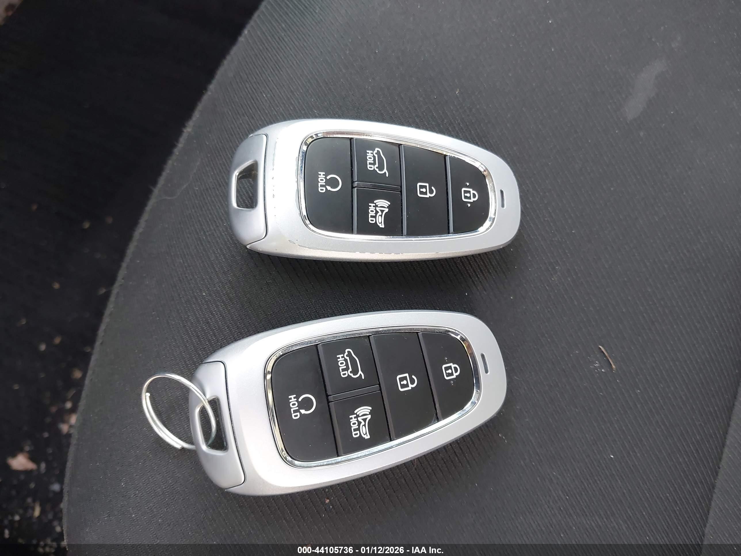 HYUNDAI TUCSON image 11