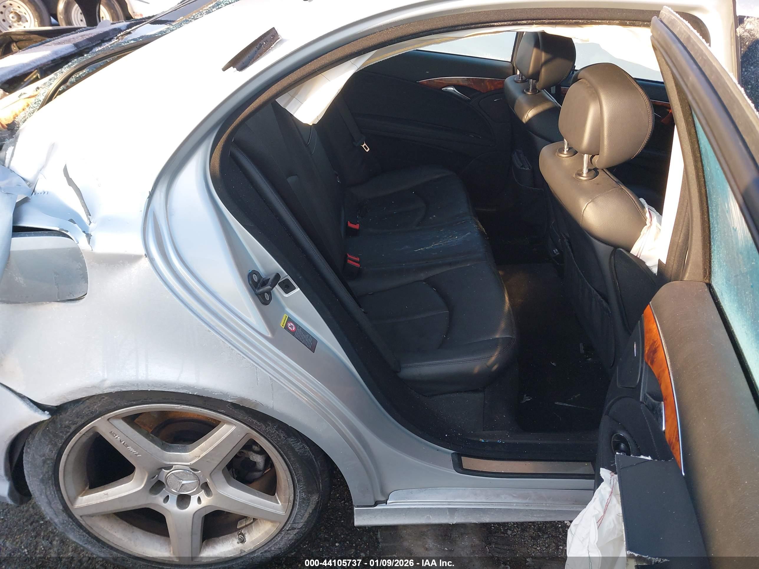 MERCEDES-BENZ E image 8