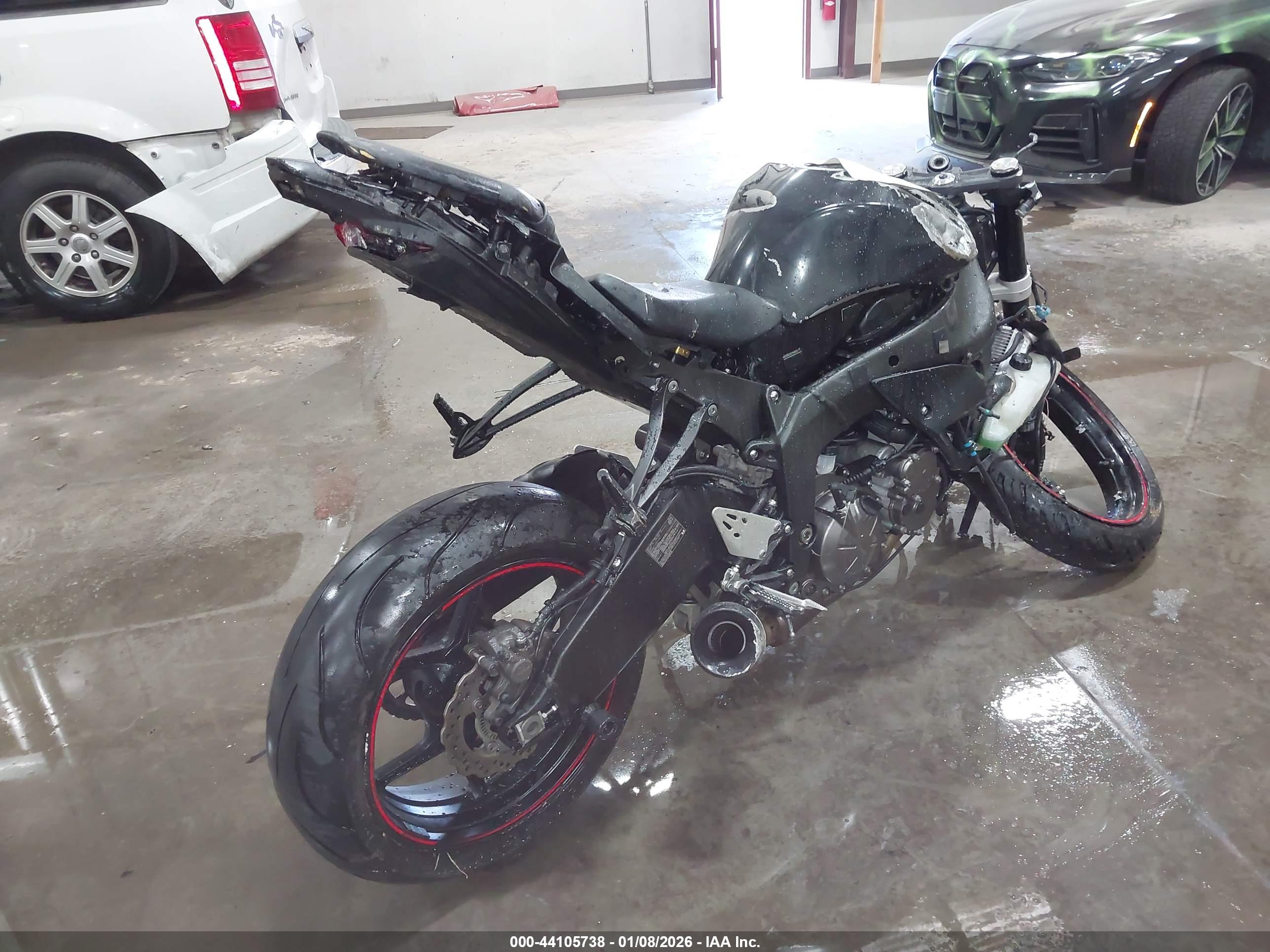 KAWASAKI ZX636 image 4
