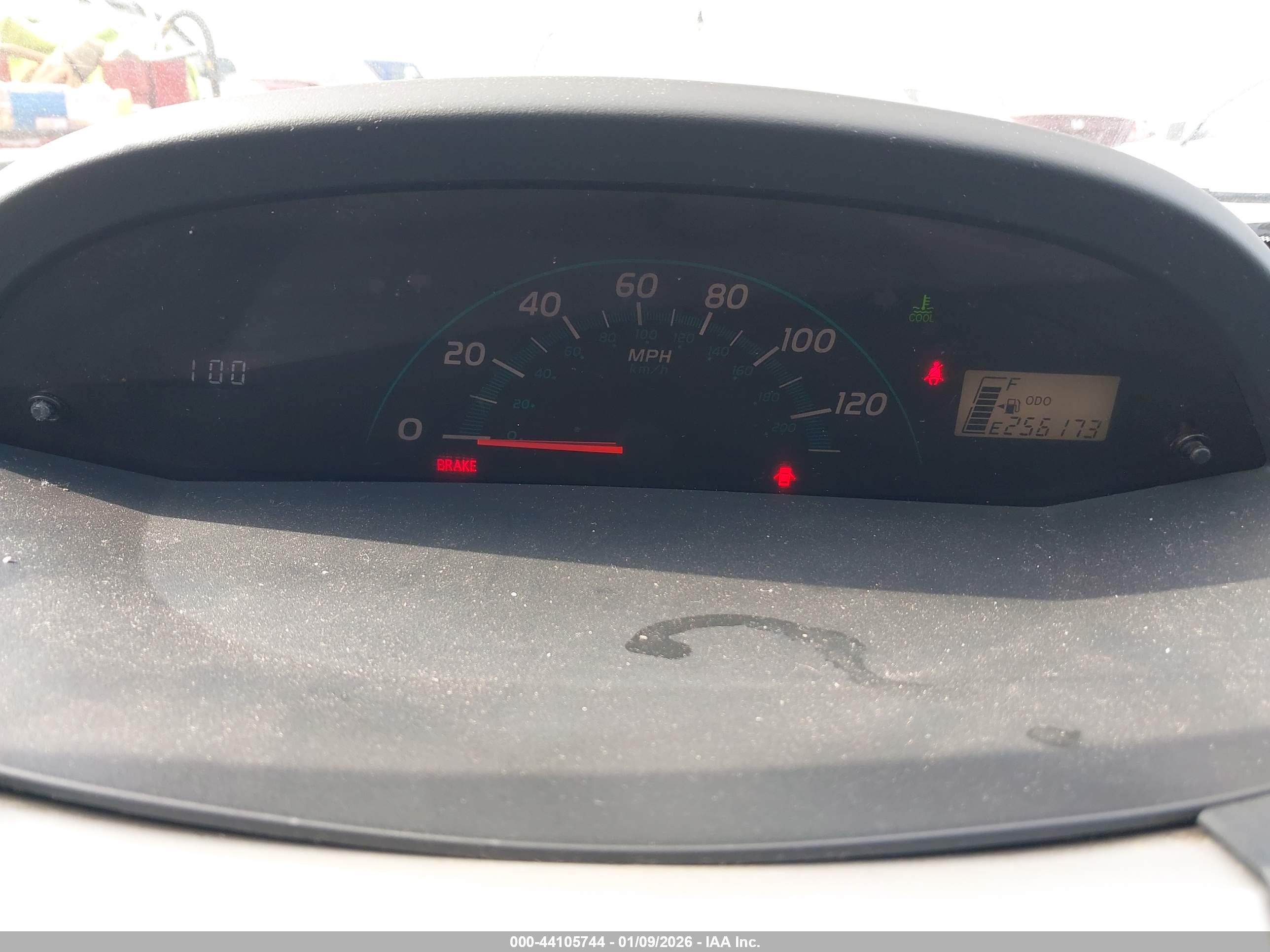 TOYOTA YARIS image 7