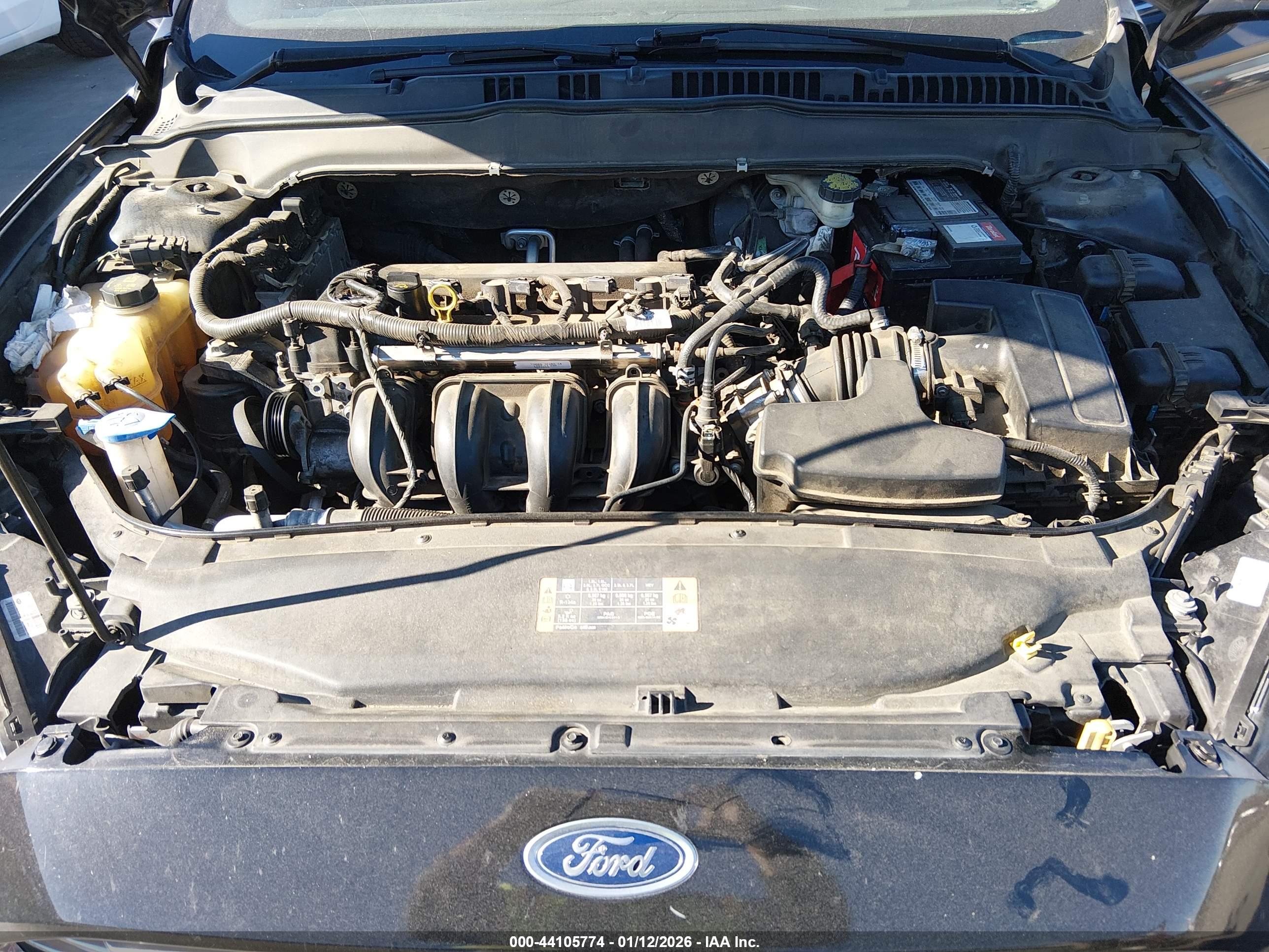FORD FUSION image 10