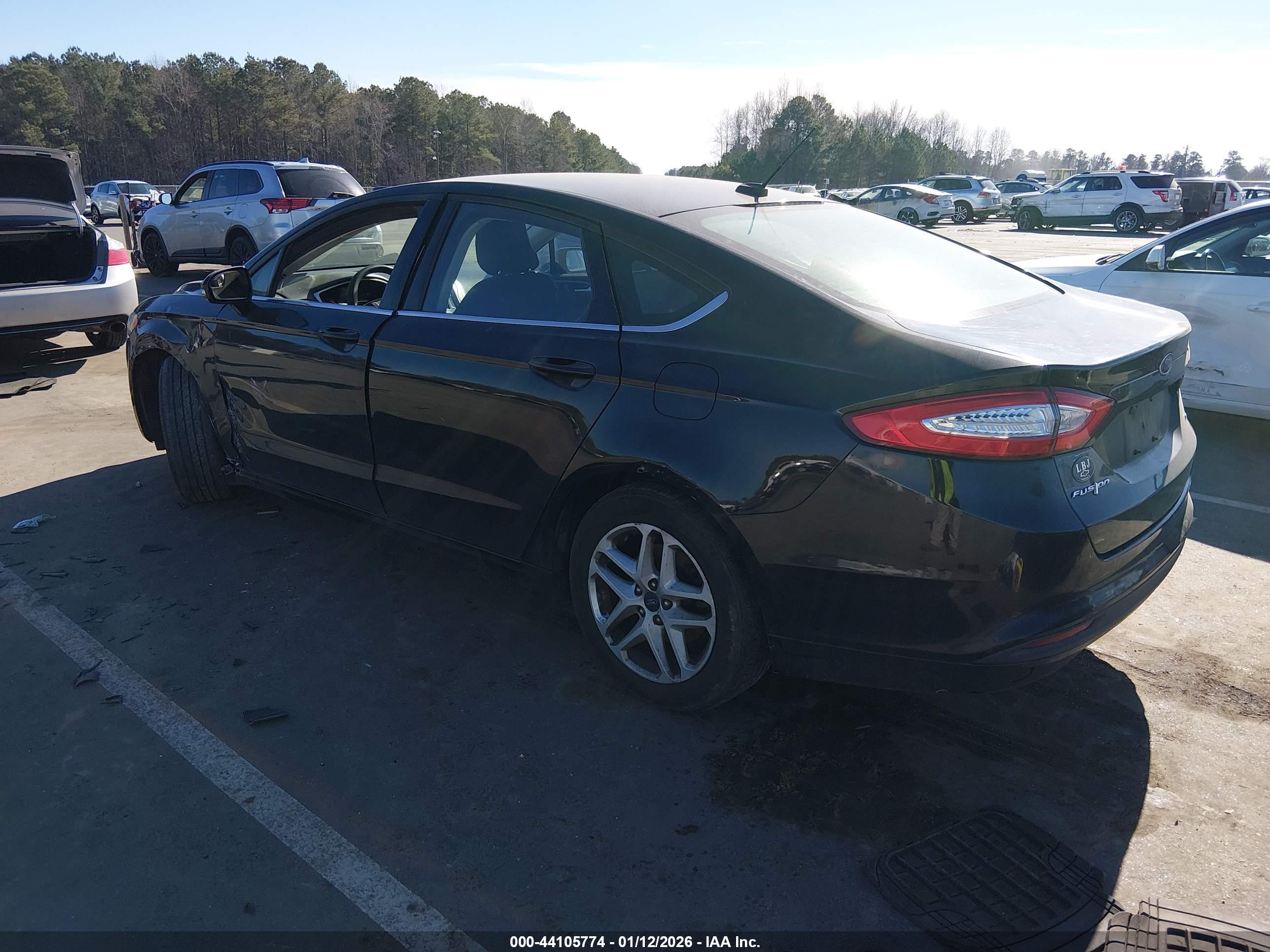 FORD FUSION image 3