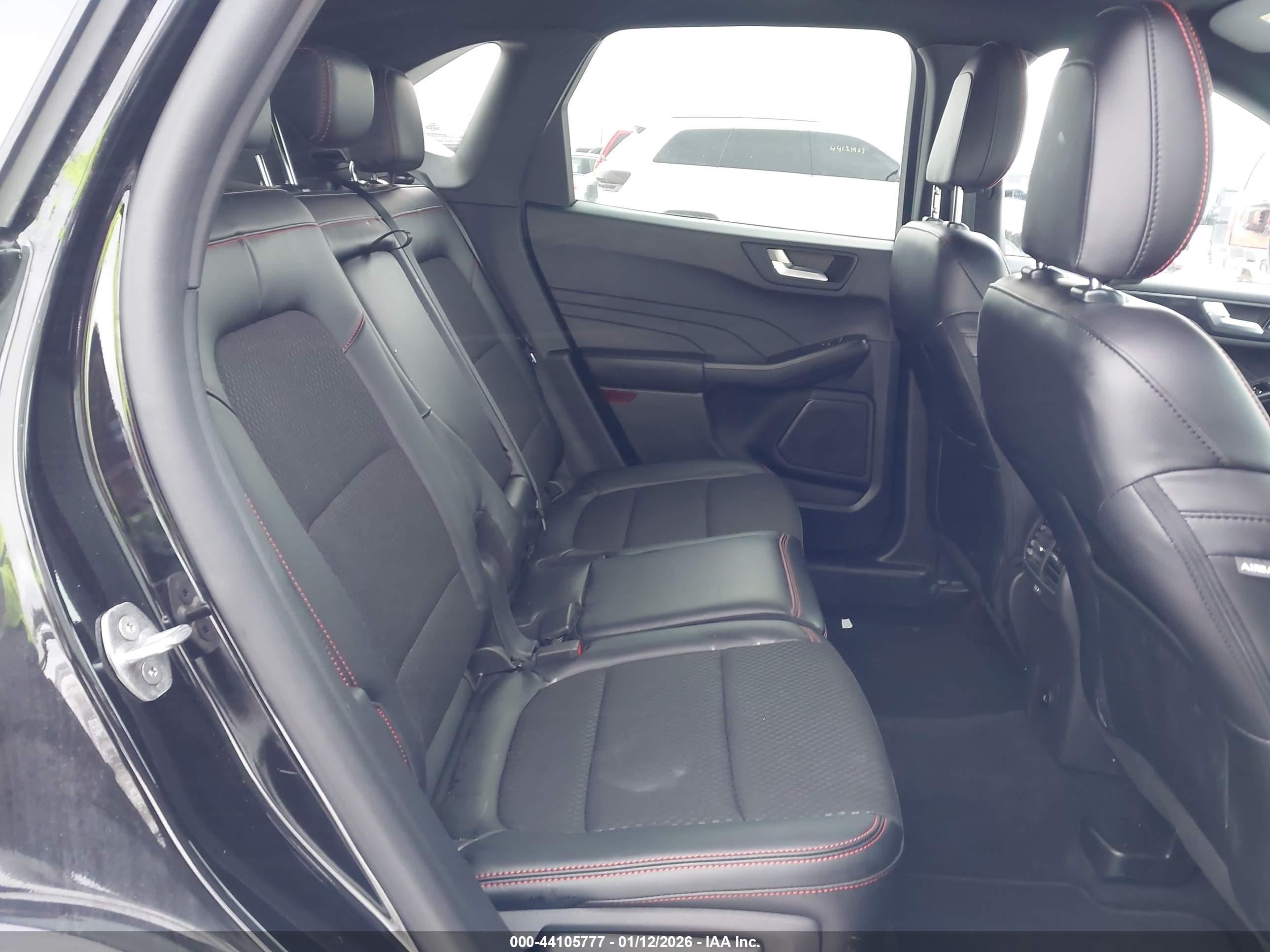 FORD ESCAPE image 8