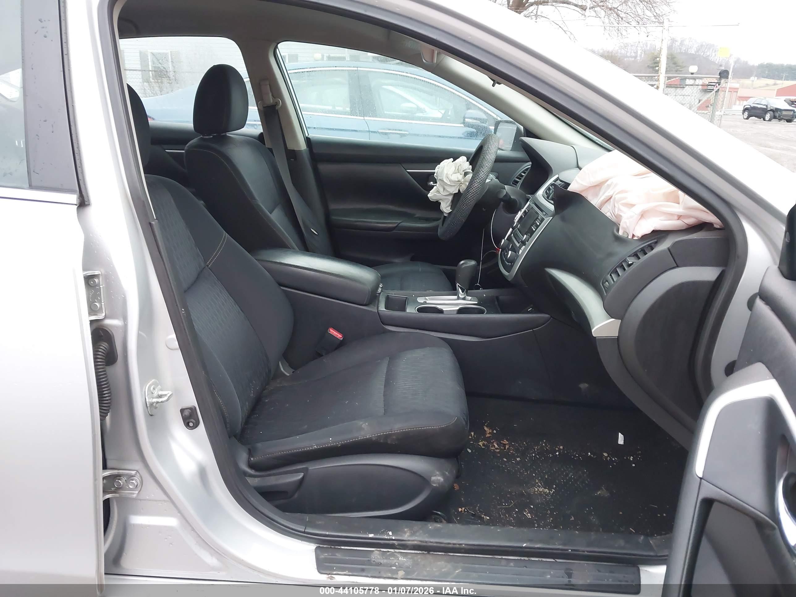 NISSAN ALTIMA image 5