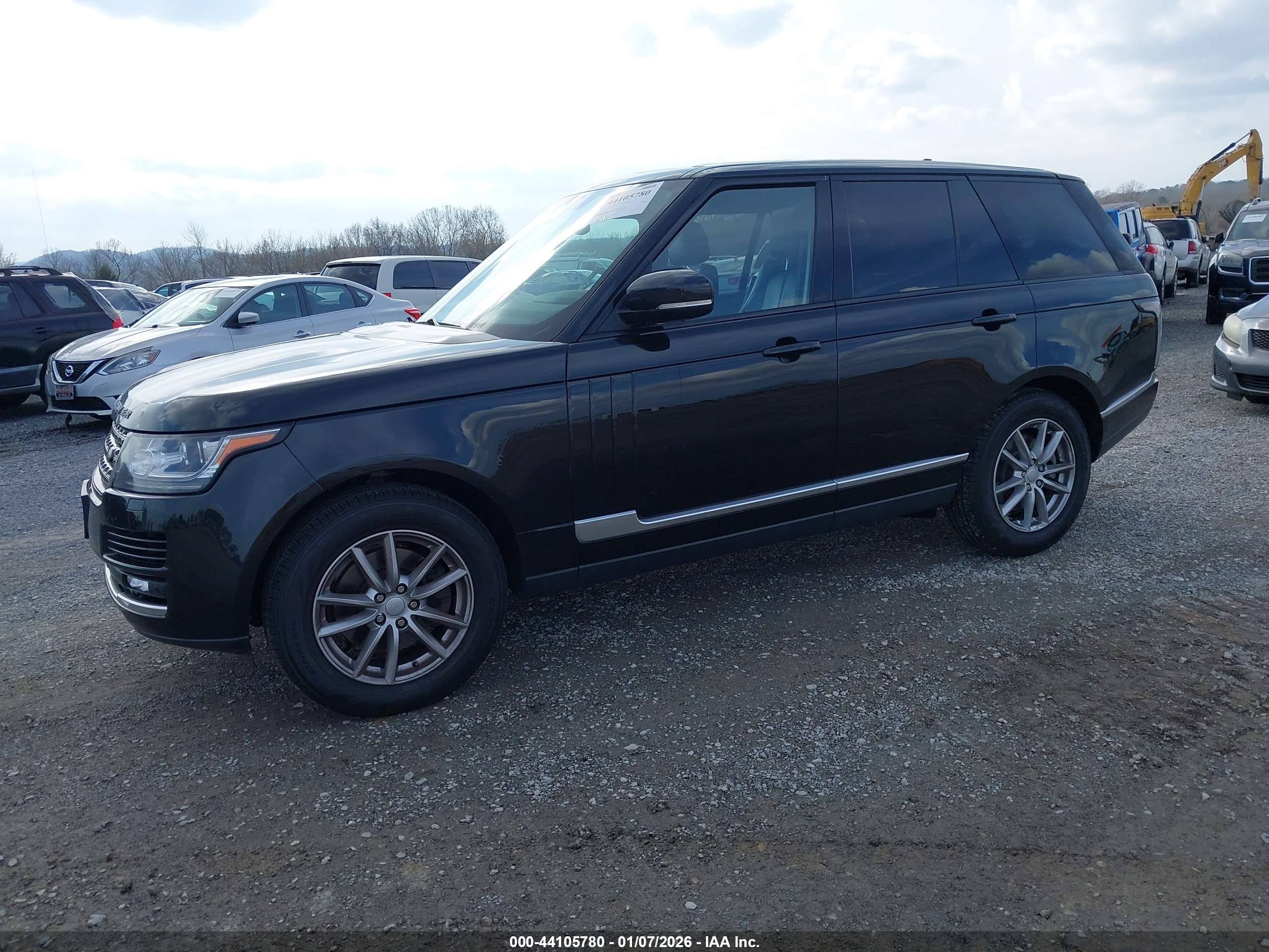 LAND ROVER image 2